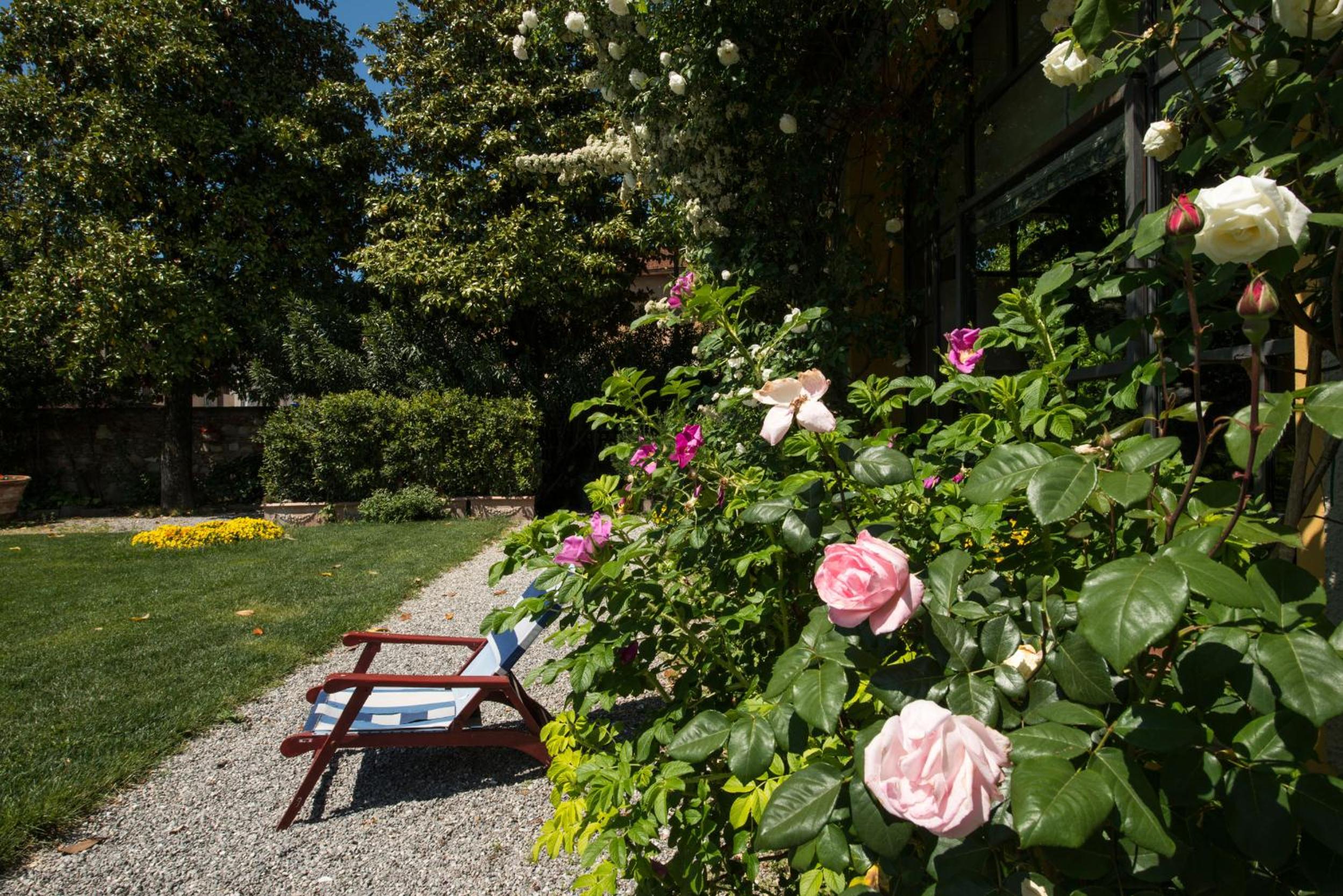 Al Porto Di Lucca B&B