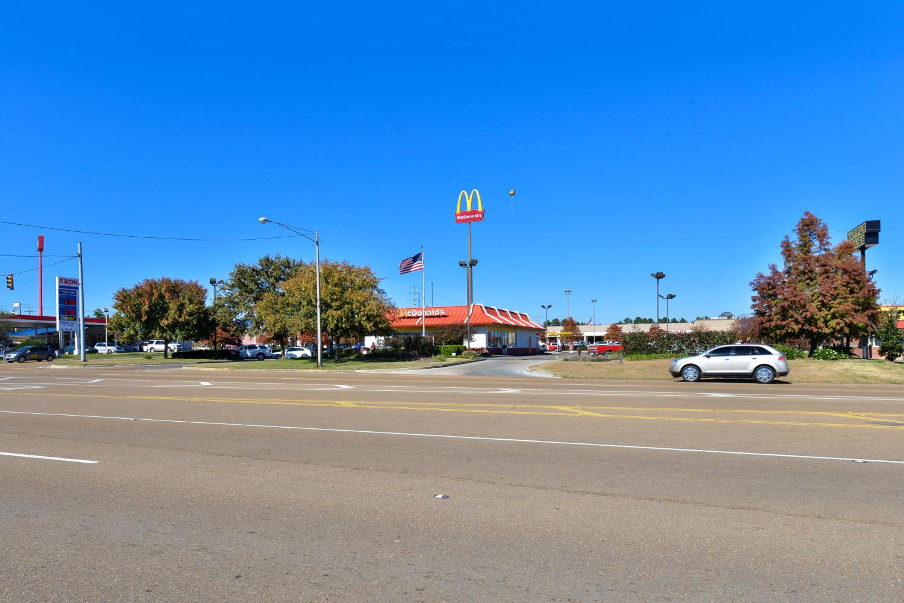 Americas Best Value Inn - Brookhaven - Property Image 17