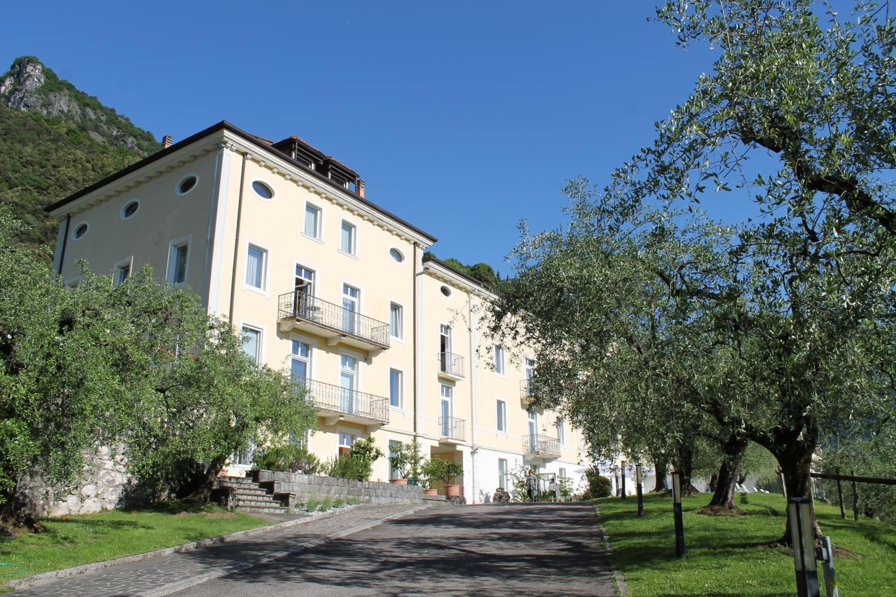 Photo 48