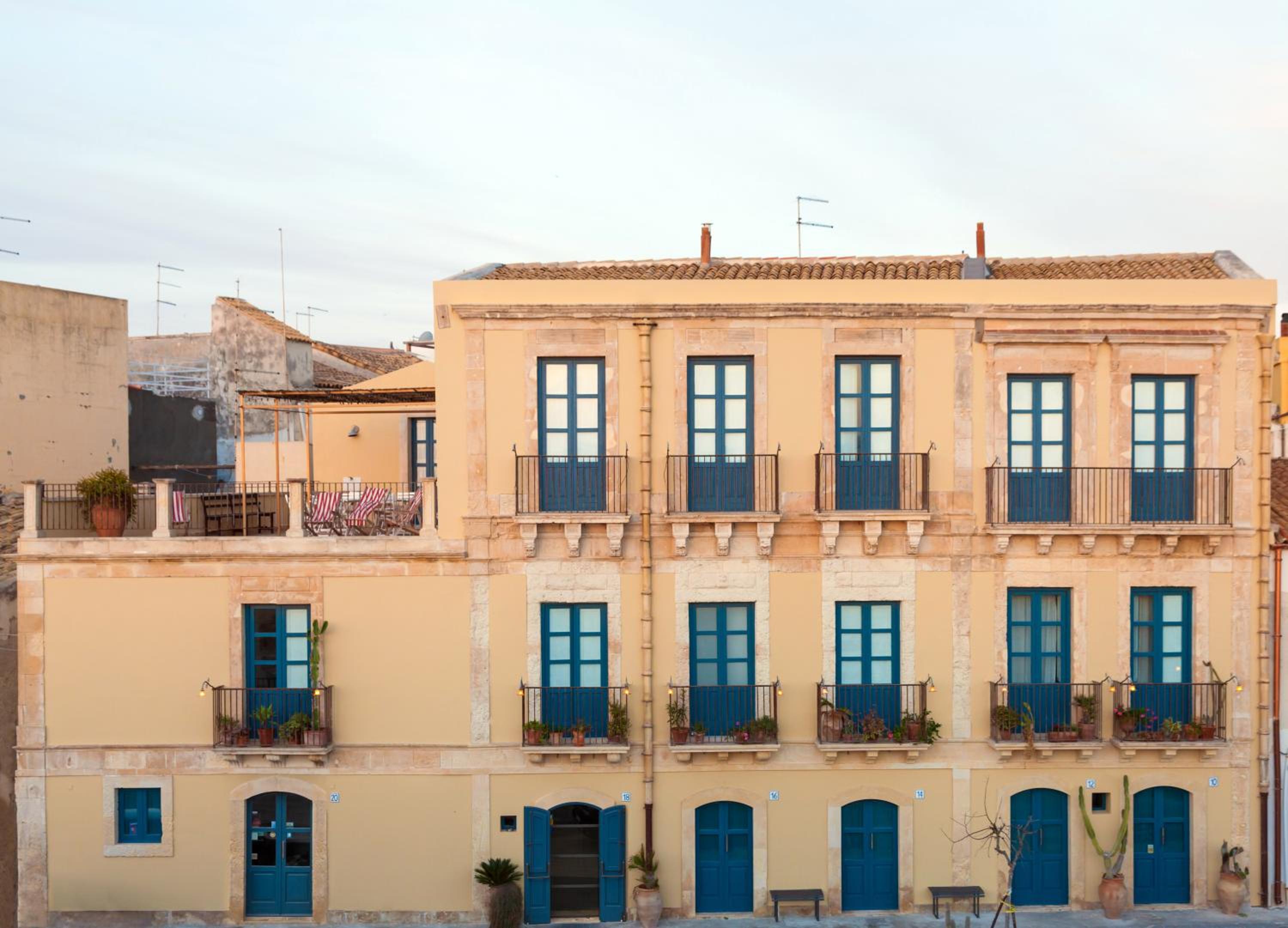 Hotel Gutkowski - Image 1