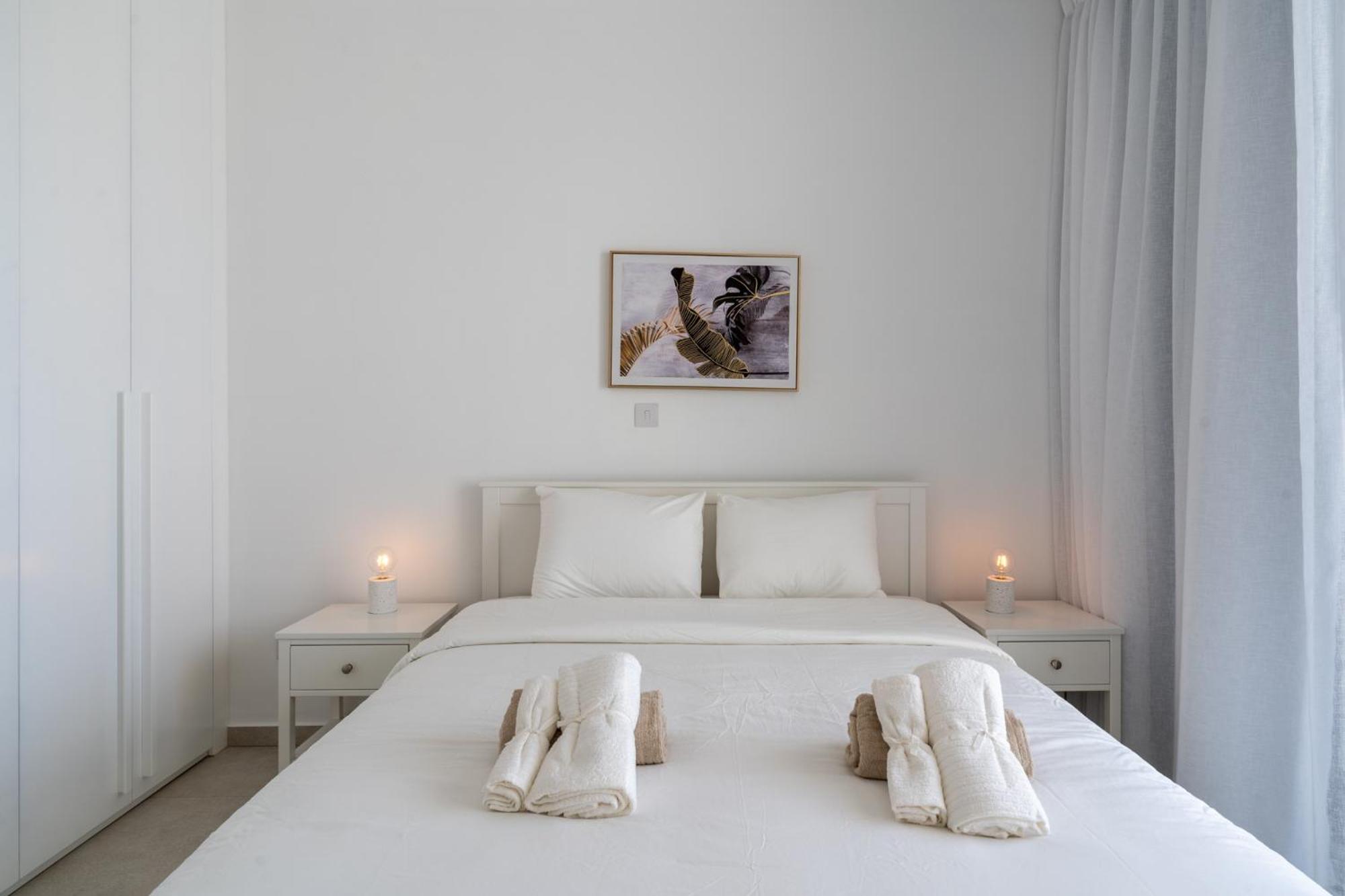 Stylish Poolside Villa at Paphos