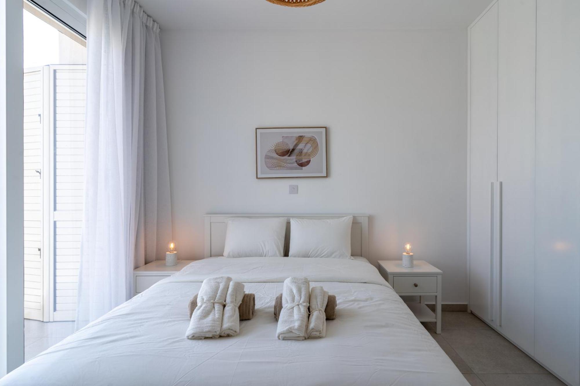 Stylish Poolside Villa at Paphos