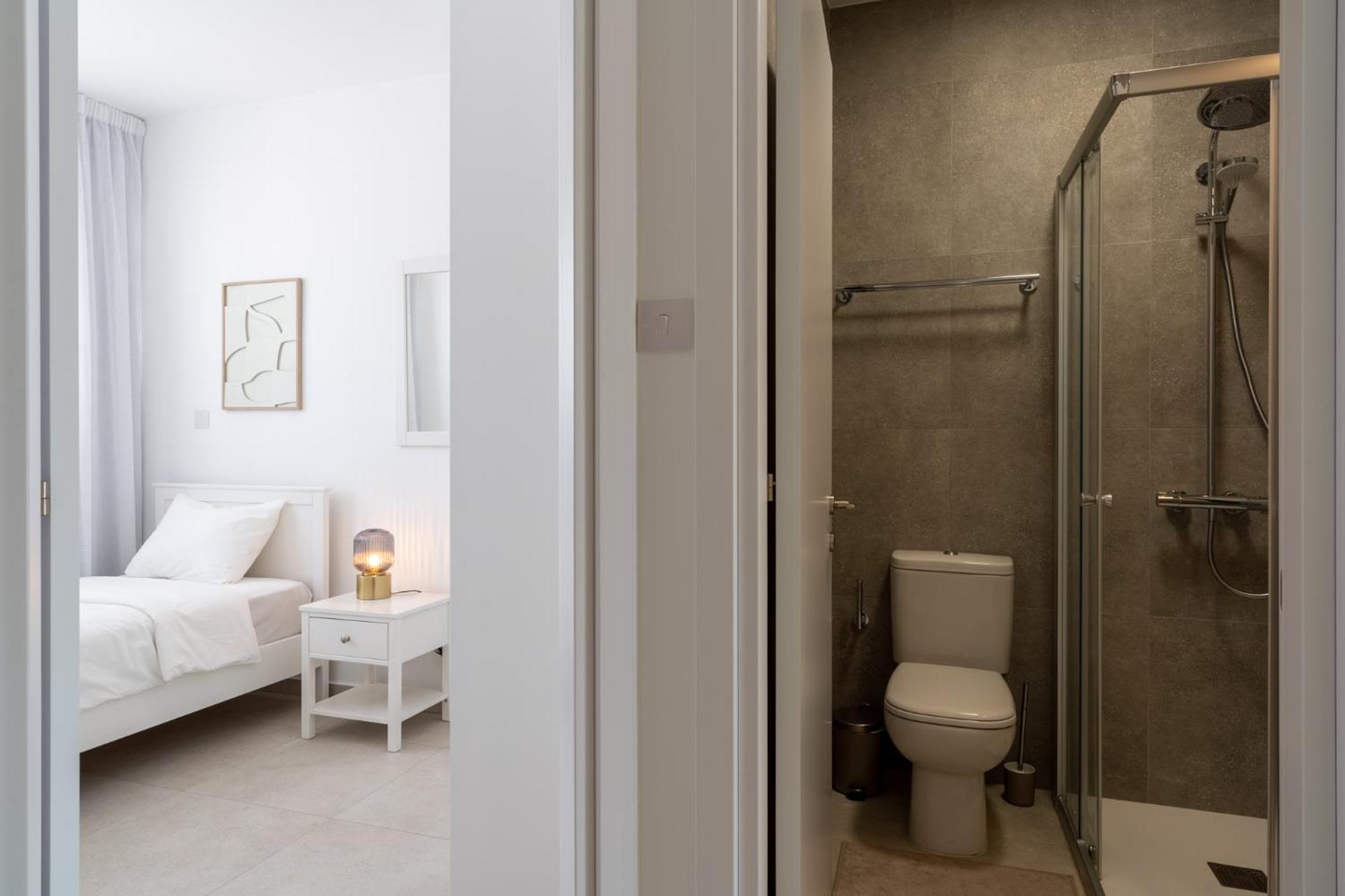 Stylish Poolside Villa at Paphos