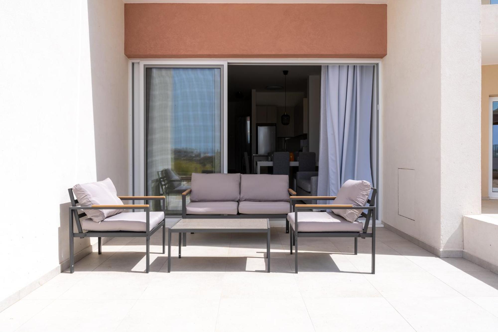 Stylish Poolside Villa at Paphos