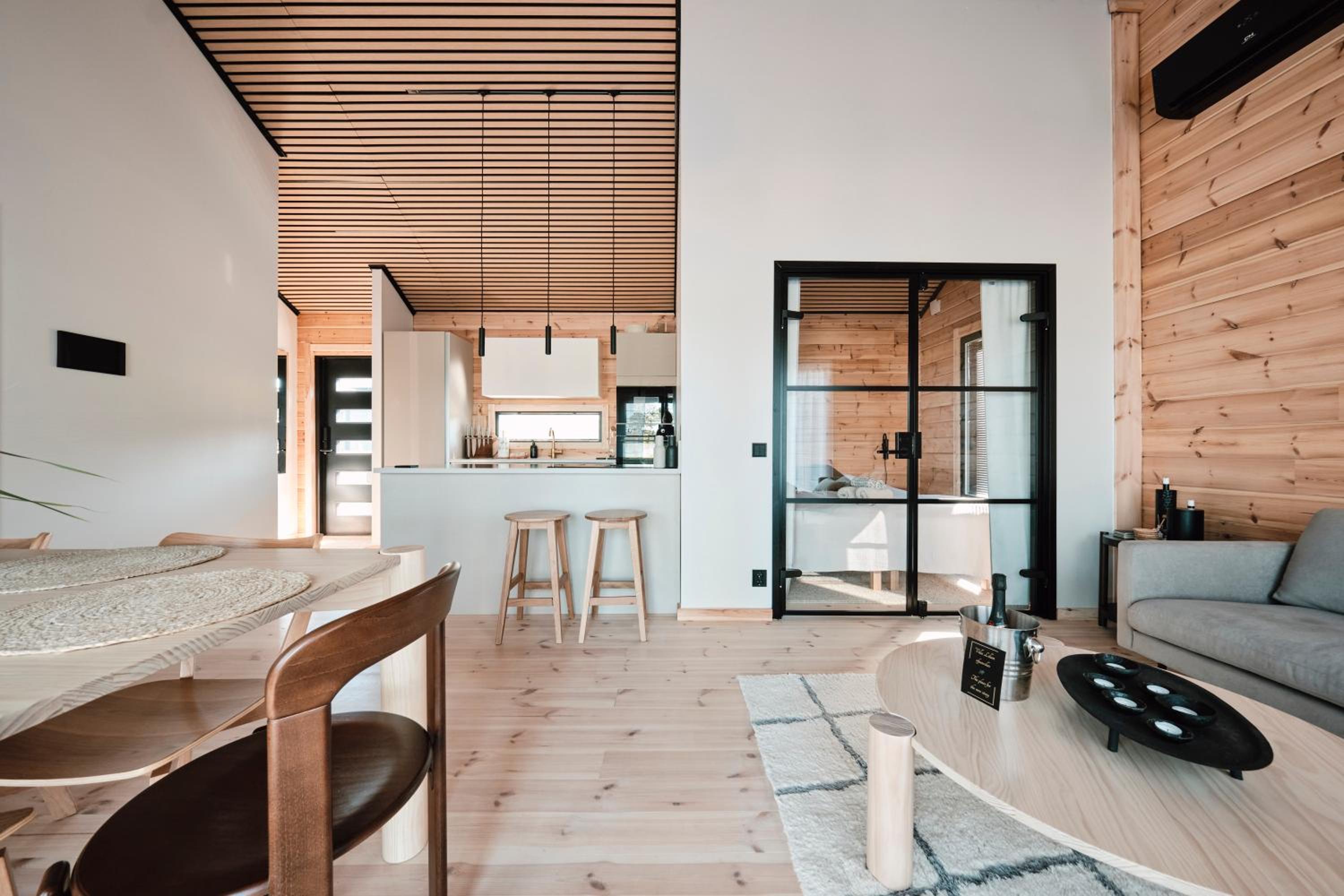 Villa Lillan - Luxury Seaside Villa with Sauna & Jacuzzi