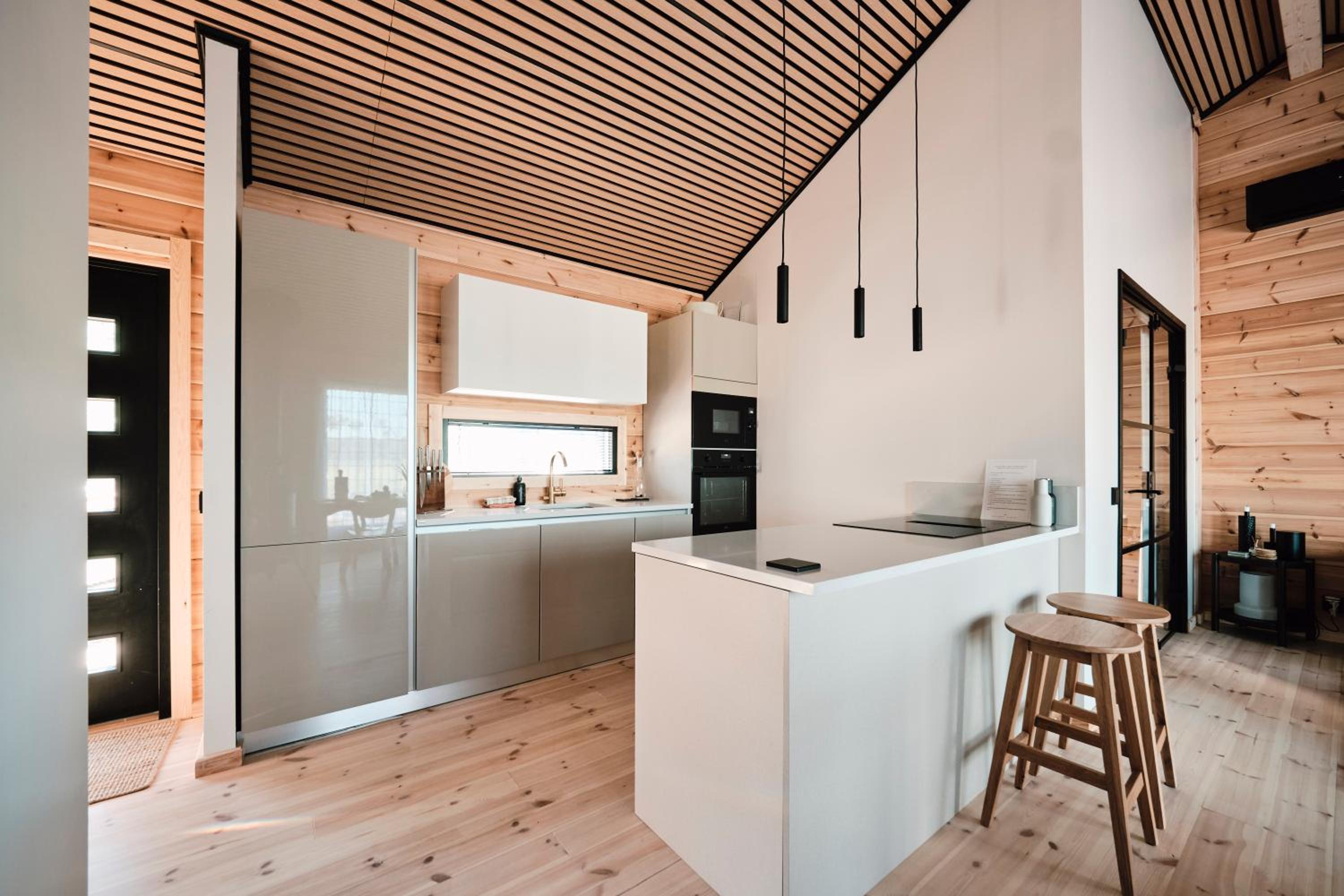 Villa Lillan - Luxury Seaside Villa with Sauna & Jacuzzi