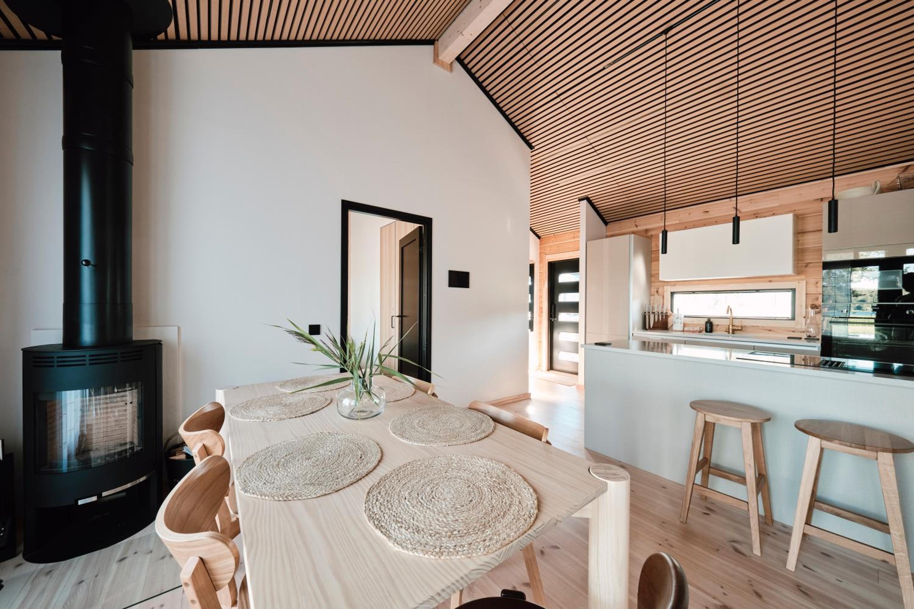 Villa Lillan - Luxury Seaside Villa with Sauna & Jacuzzi