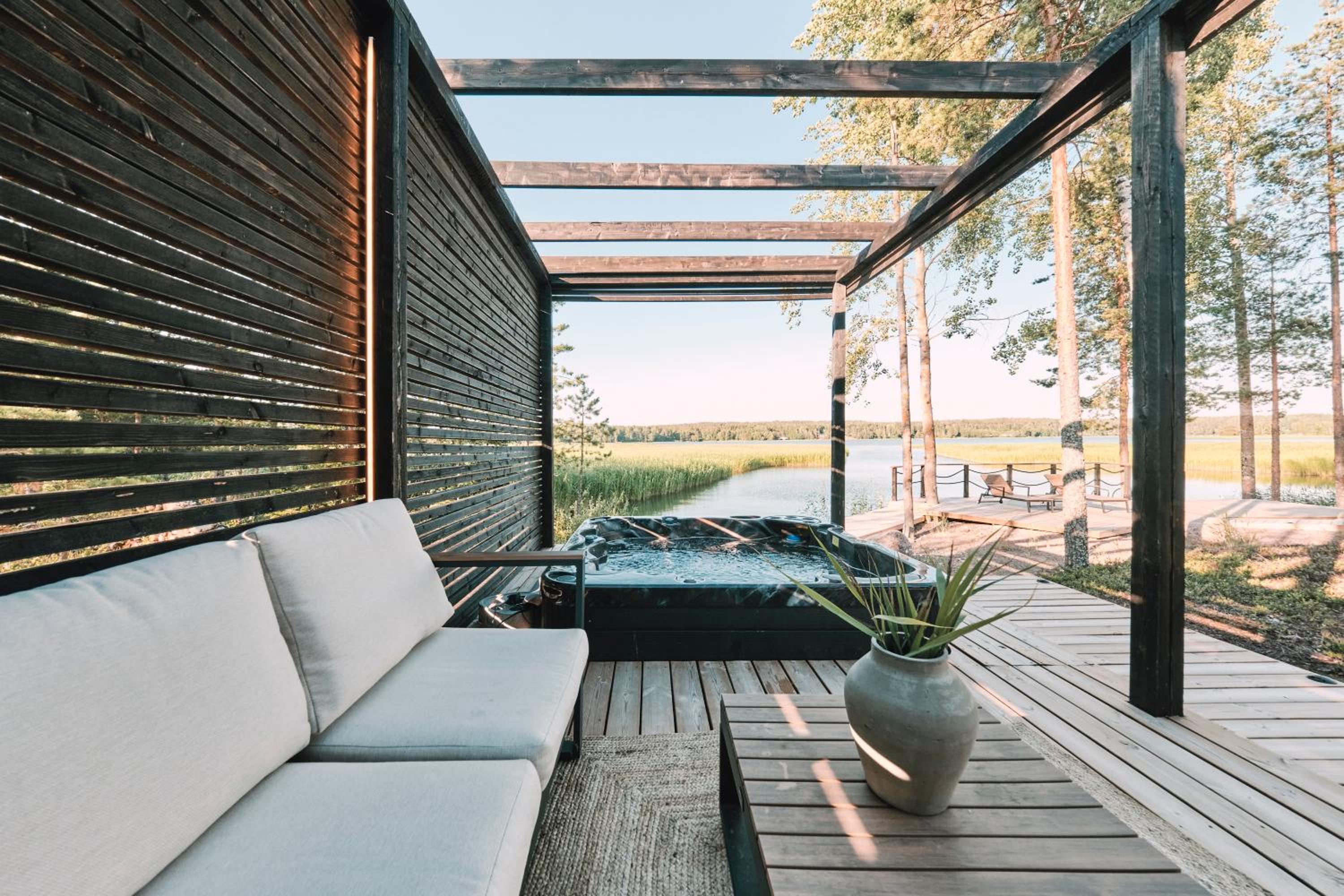 Villa Lillan - Luxury Seaside Villa with Sauna & Jacuzzi