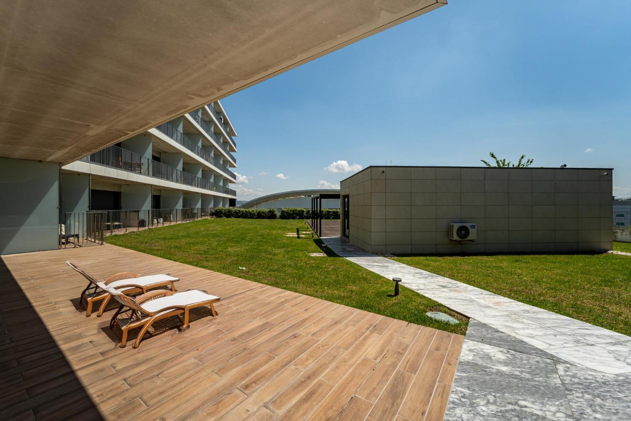 Antas Park Concept Lifestyle With Pool