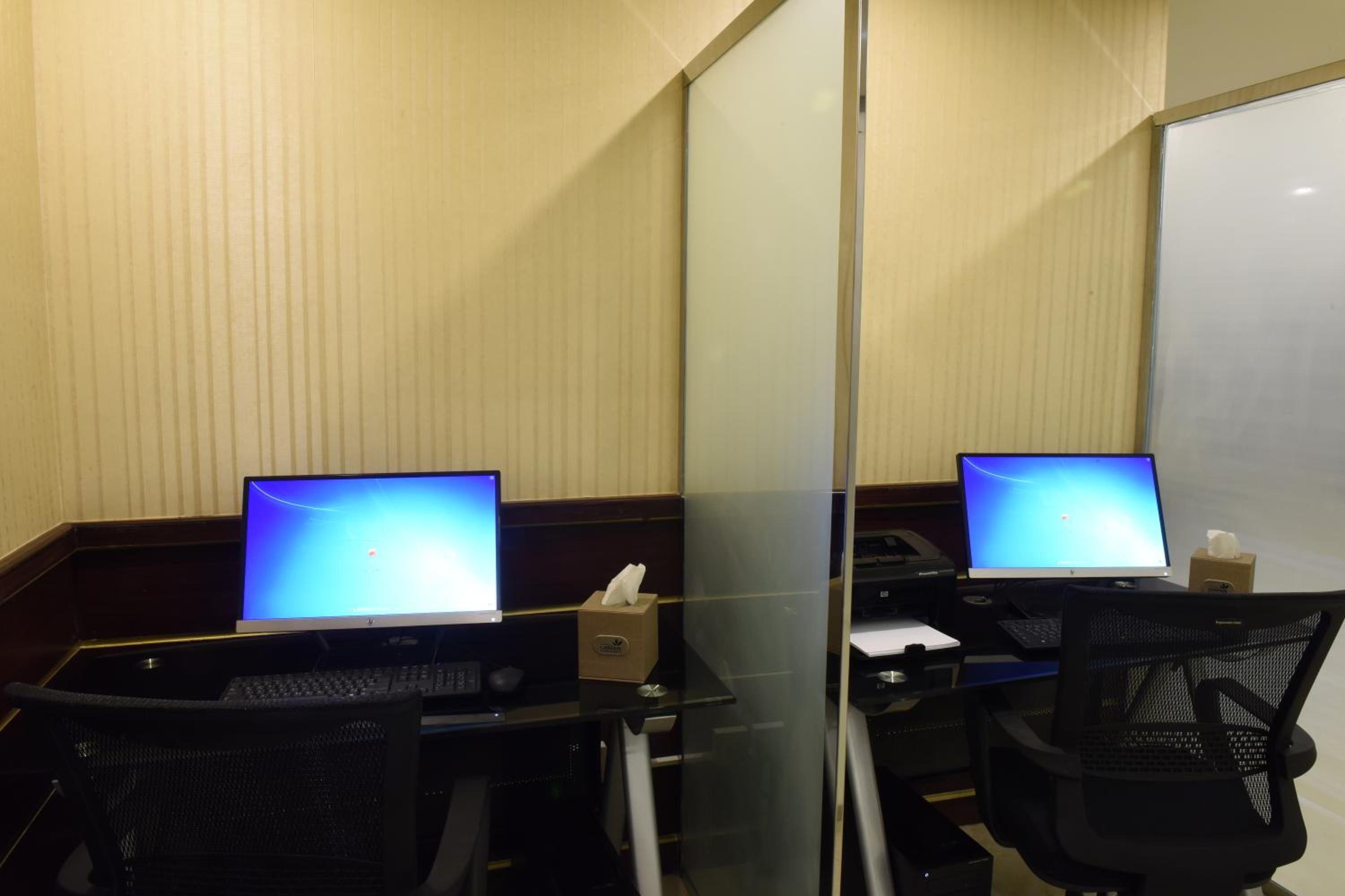 Garden Plaza Hotel — photo 8