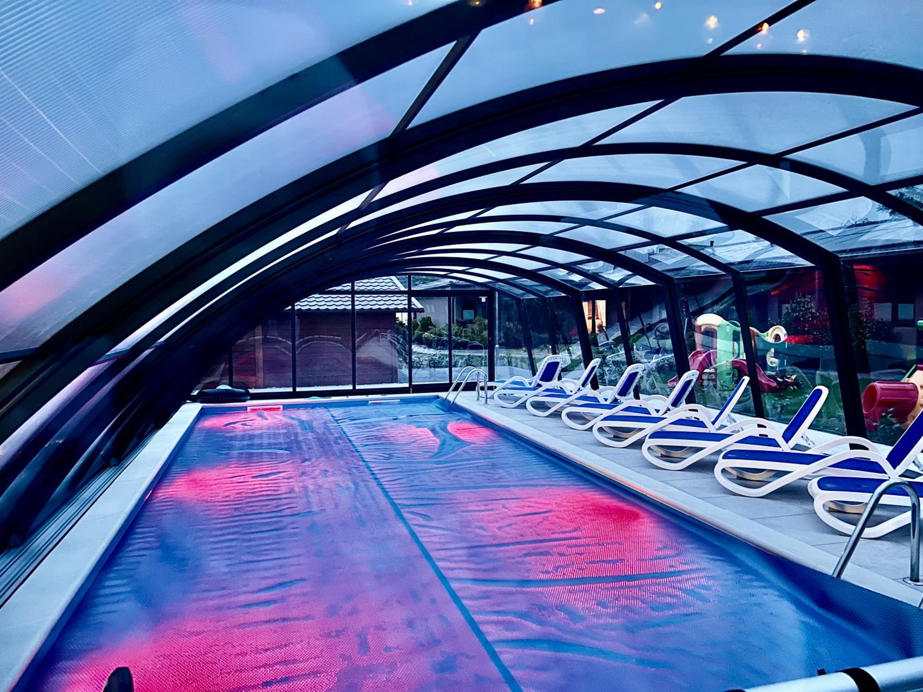 Rajska Mierzeja , SAUNA , JAKUZZI ,BASEN Z PODGRZEWANĄ WODĄ , KLIMATYZACJA-OGRZEWANIE , PLAC ZABAW , ROWERY , TARAS