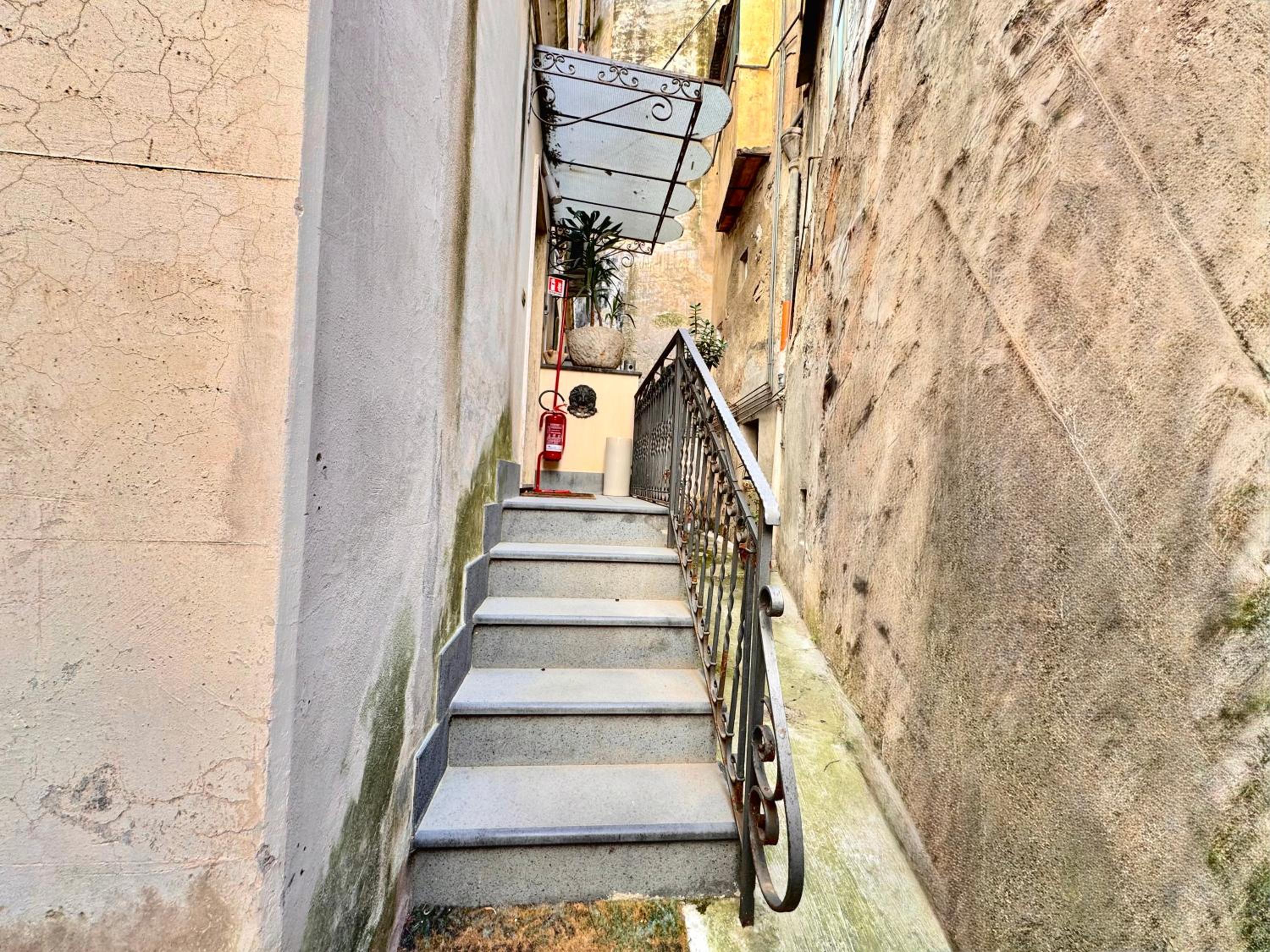 A 2 Passi Apartment - Nel centro di Salerno