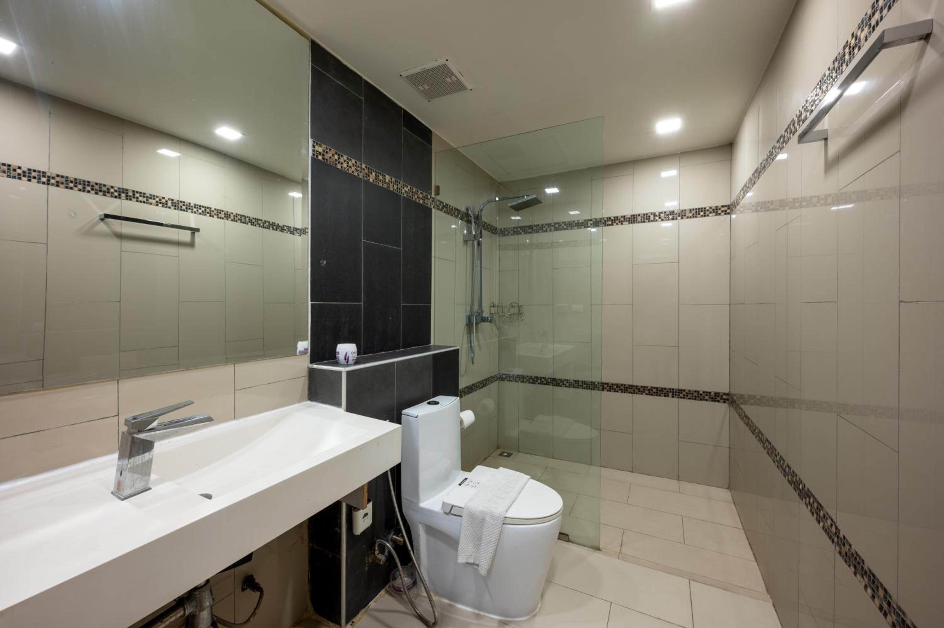 C-View Residence by Apartwell