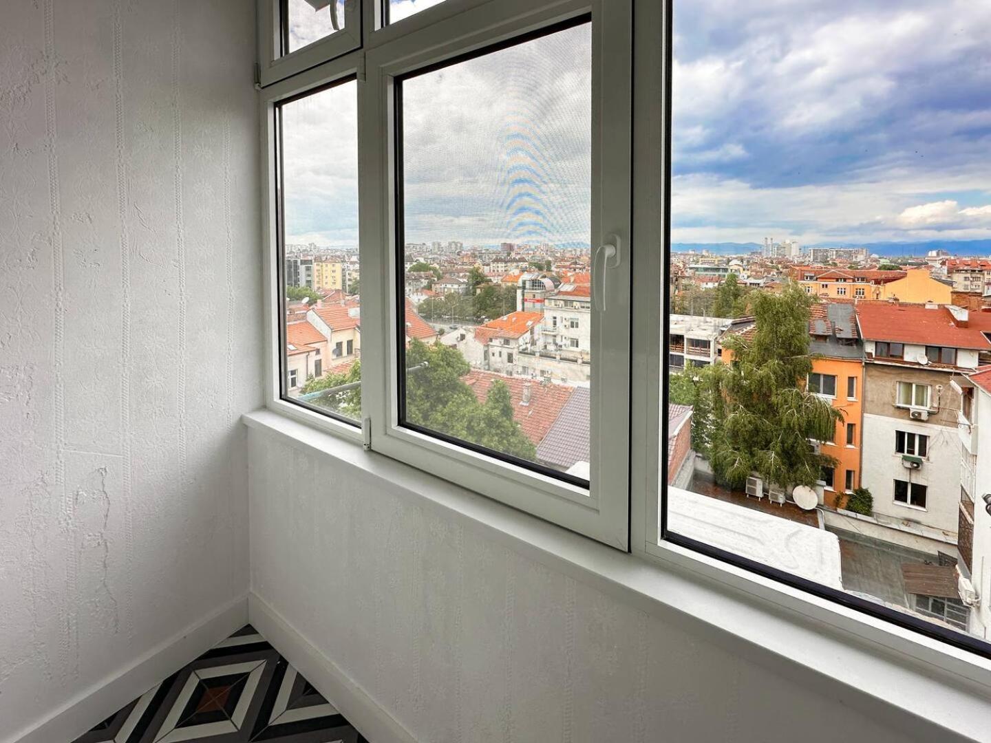 For Those Who Want the Best City Views and Style