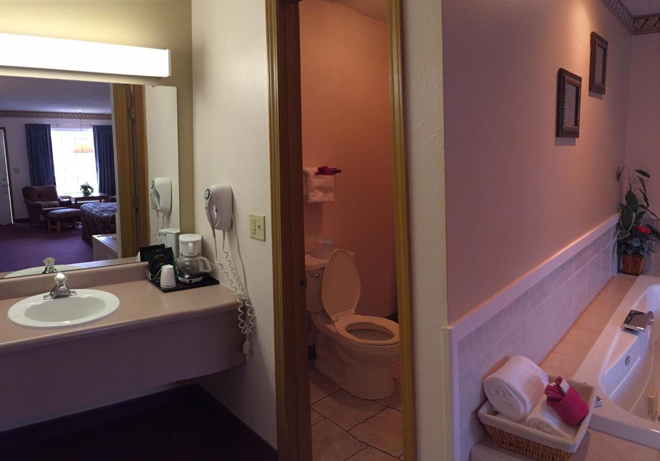 Twelve Oaks Inn view 2