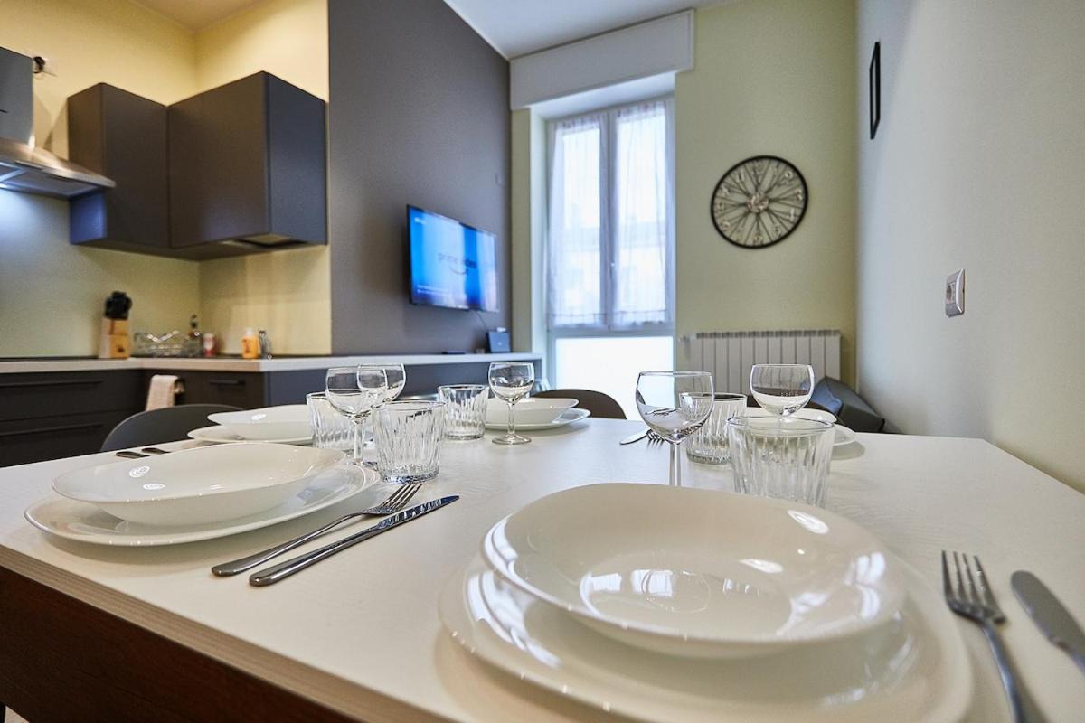 Cattaneo 65 3 bedrooms 5 minutes from lake and station w parking