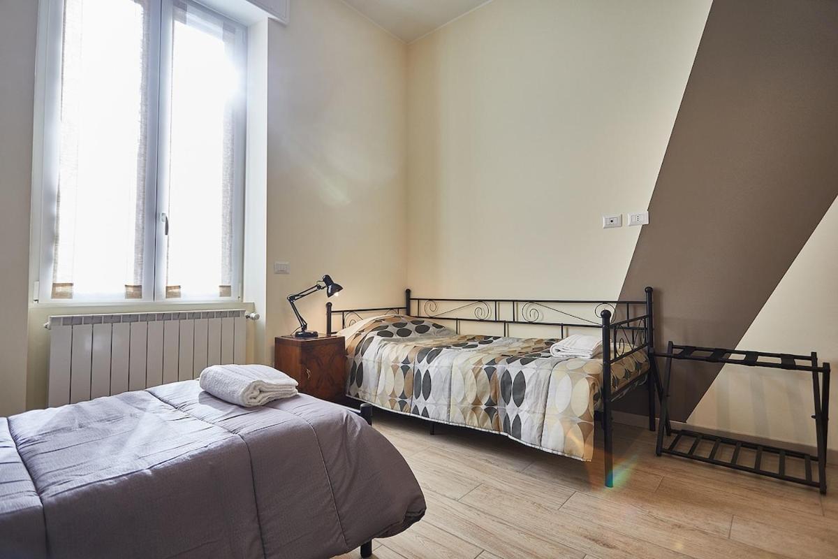 Cattaneo 65 3 bedrooms 5 minutes from lake and station w parking