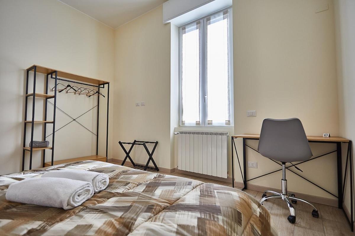Cattaneo 65 3 bedrooms 5 minutes from lake and station w parking