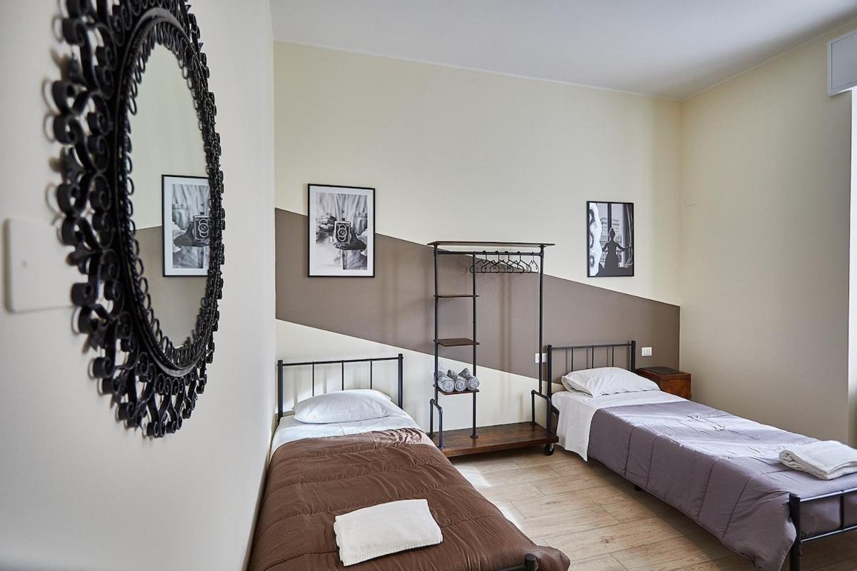 Cattaneo 65 3 bedrooms 5 minutes from lake and station w parking