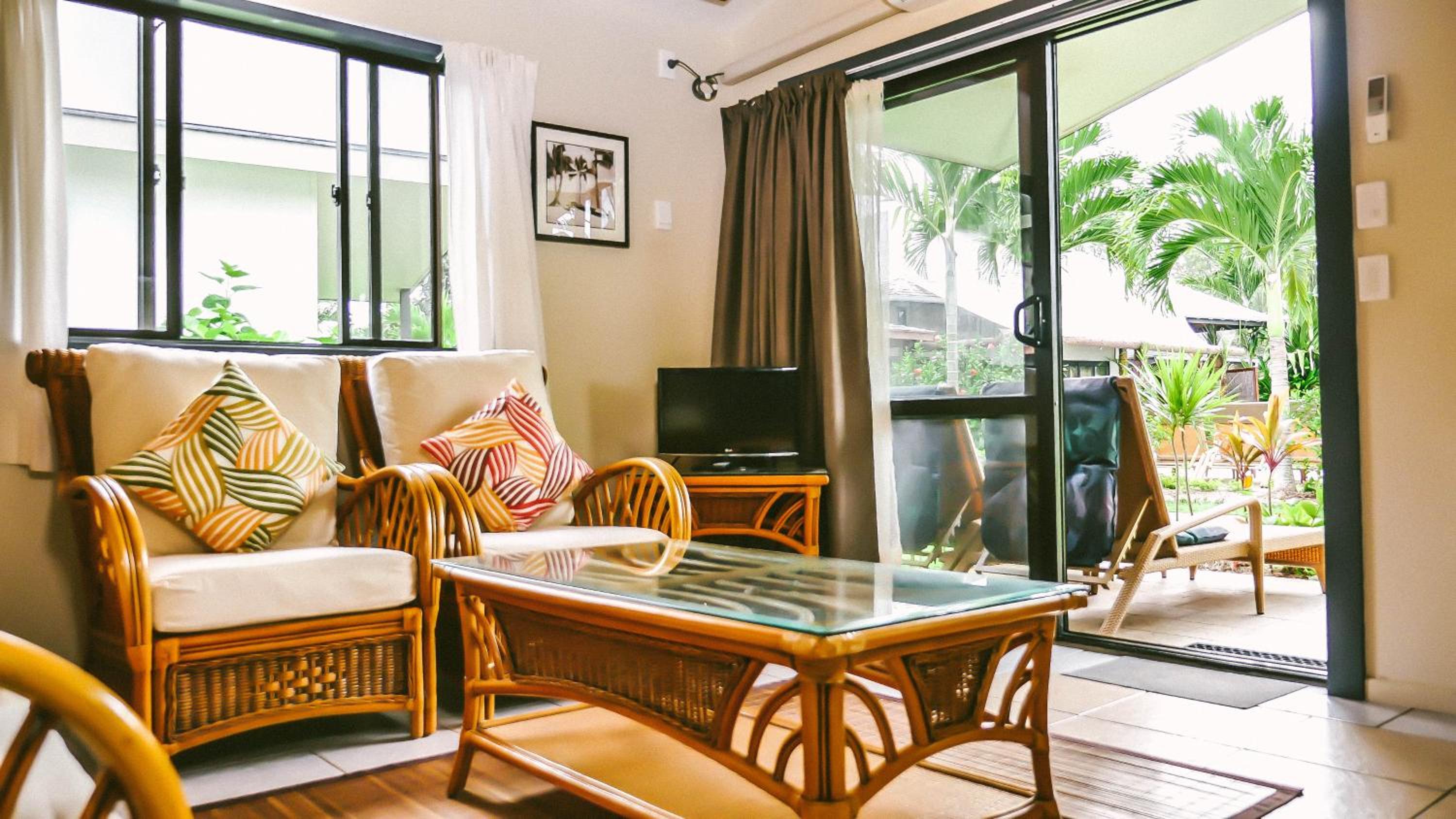Muri Beach Resort