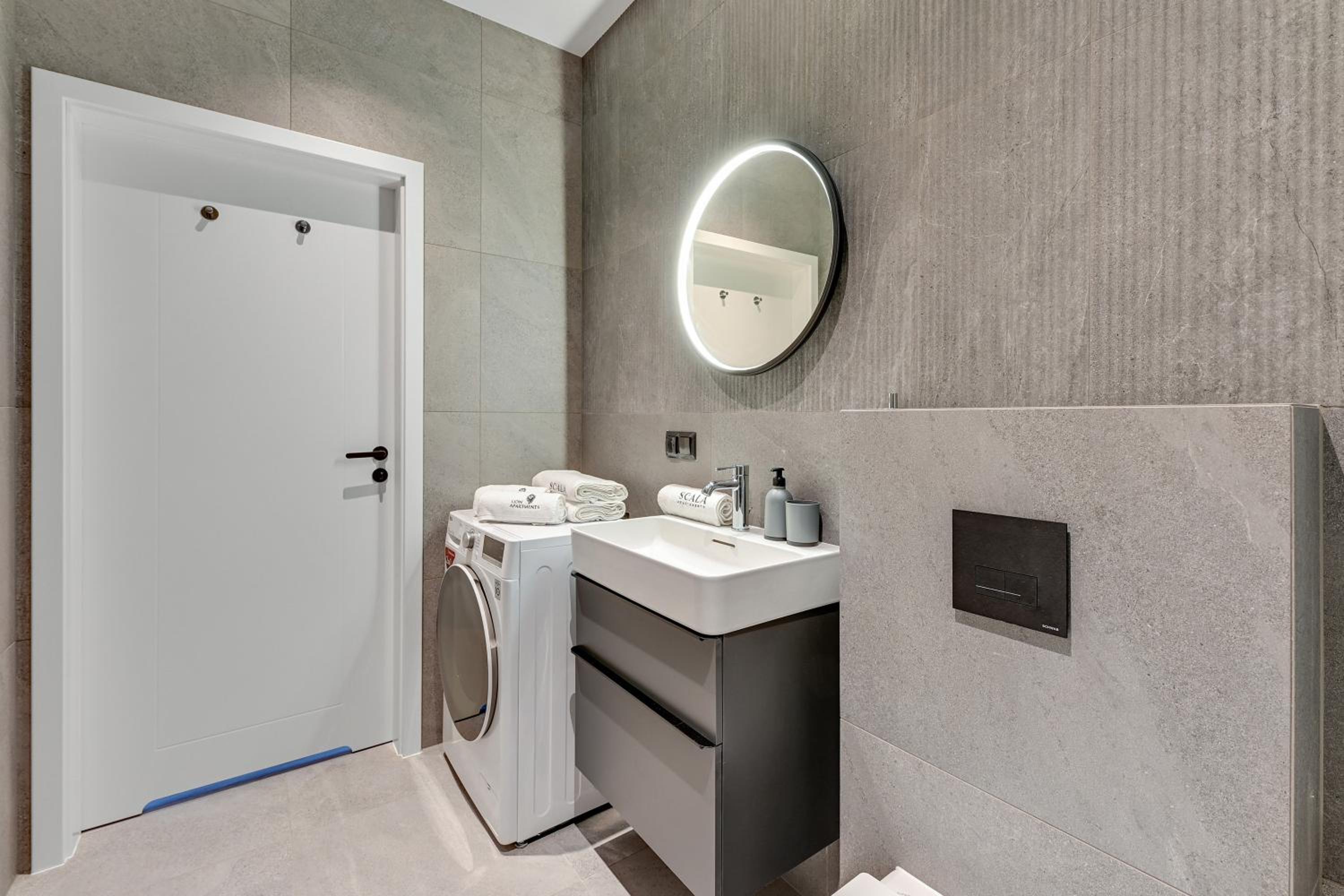 Scala City Center Apartments & Studio by Lion Apartments