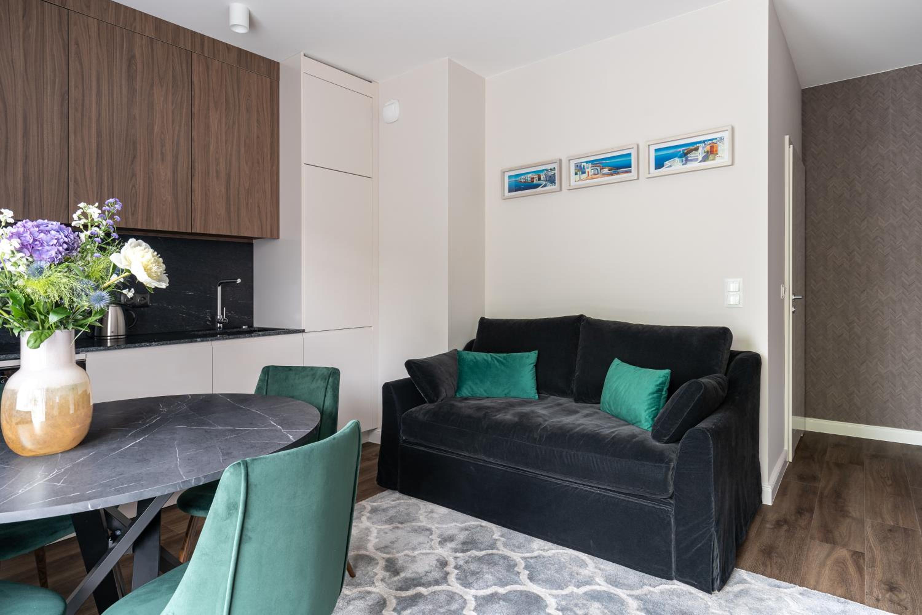 Scala City Center Apartments & Studios by Lion Apartments