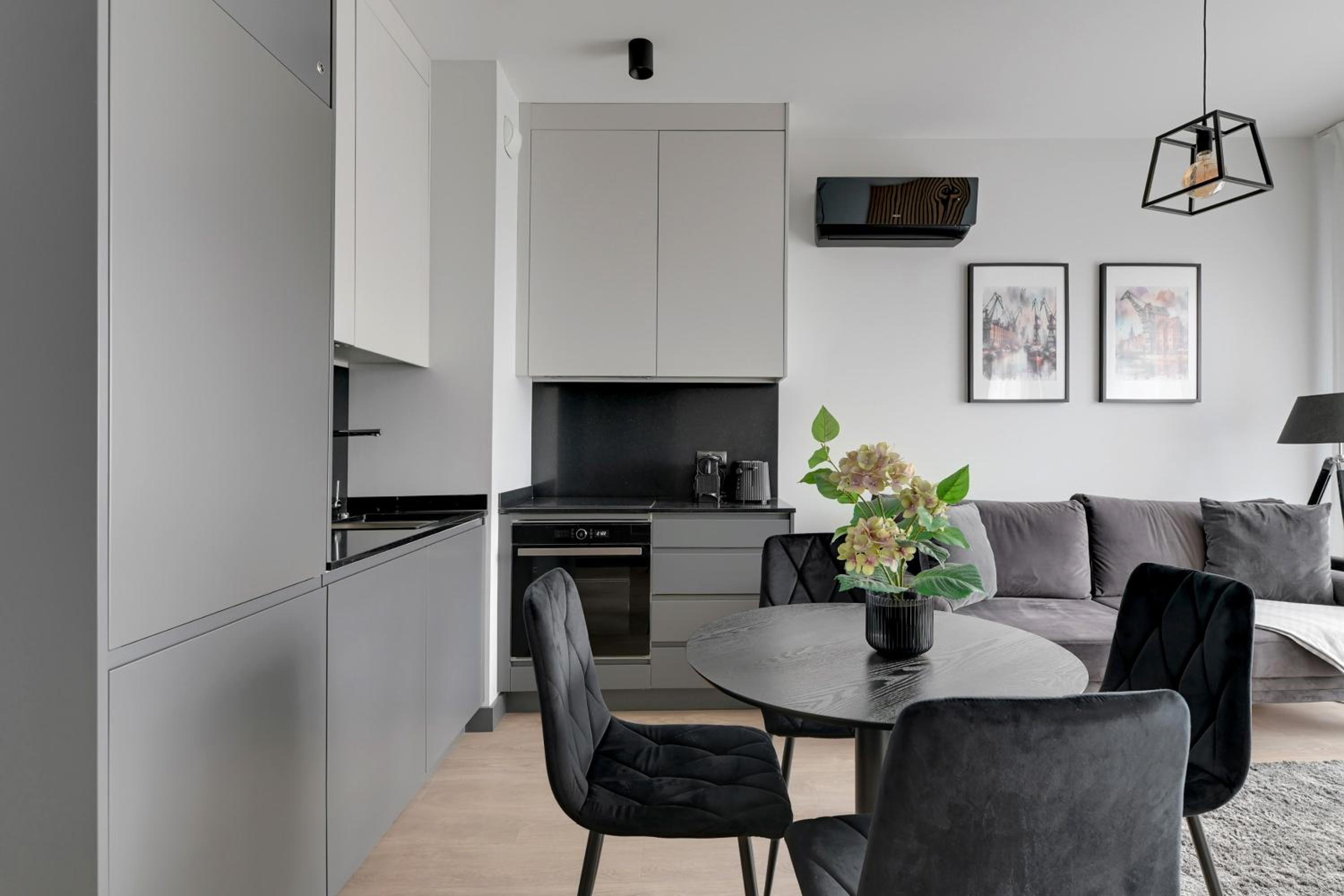 Scala City Center Apartments & Studios by Lion Apartments