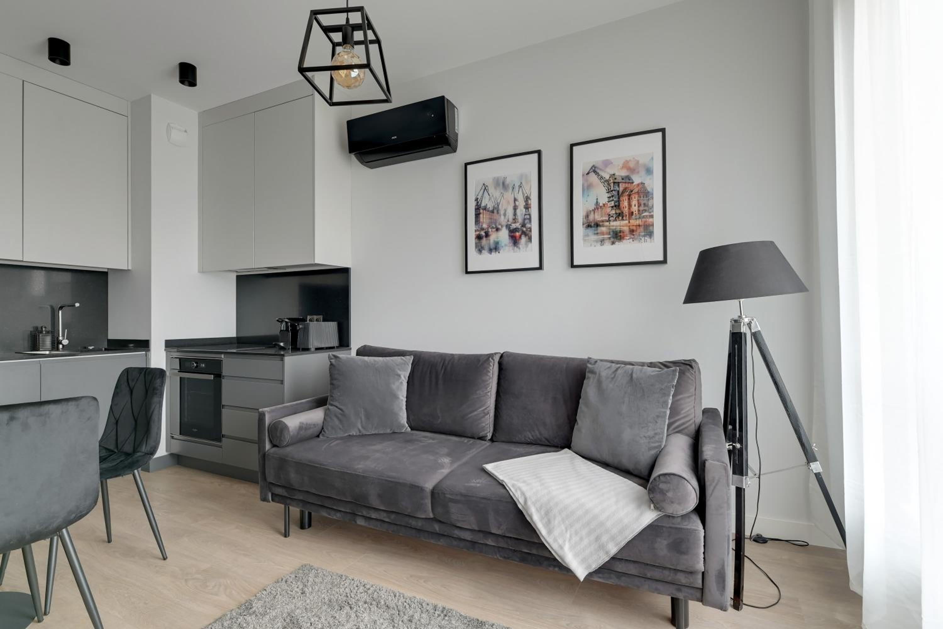 Scala City Center Apartments & Studios by Lion Apartments