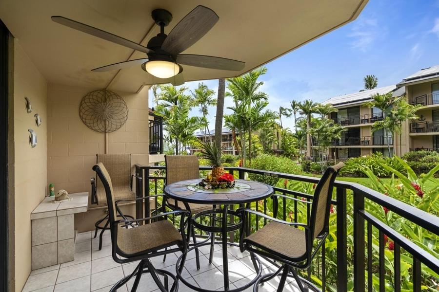 Kona Makai Private Tropical Suites with Pool