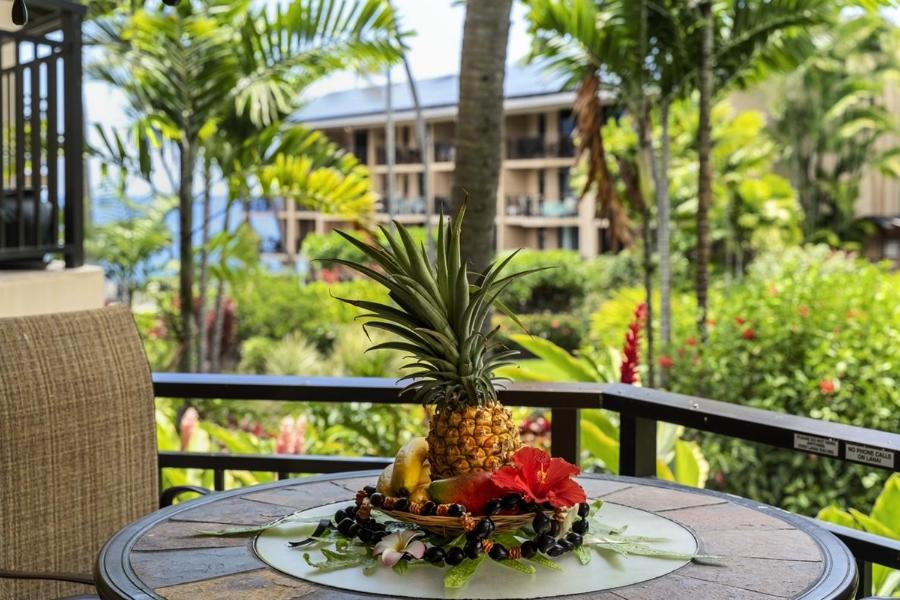Kona Makai Private Tropical Suites with Pool