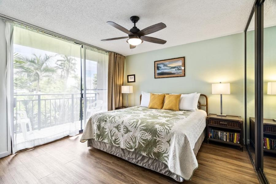 Kona Makai Private Tropical Suites with Pool