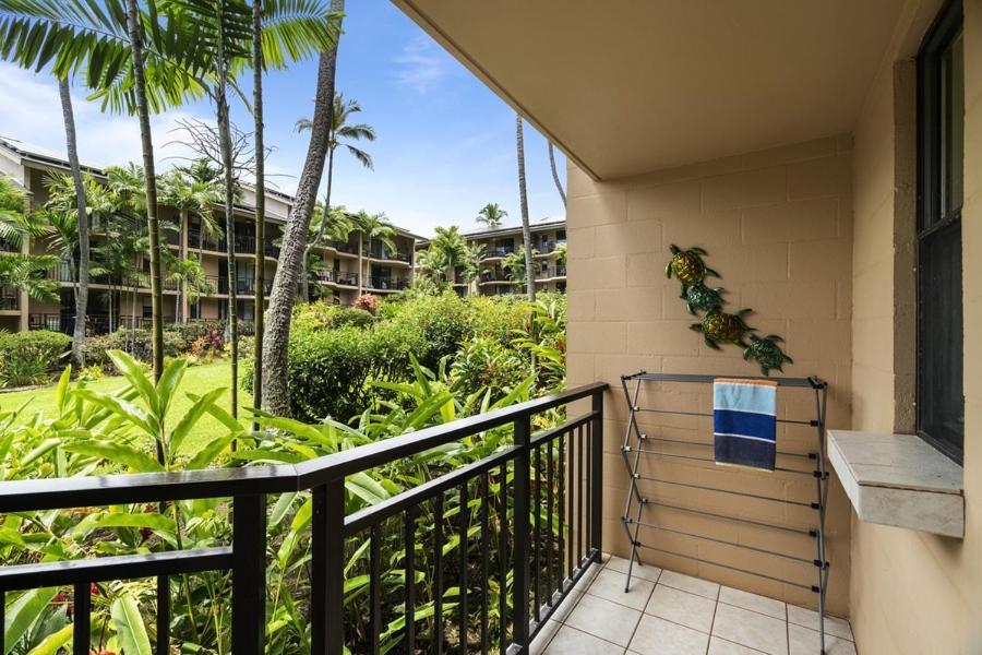 Kona Makai Private Tropical Suites with Pool