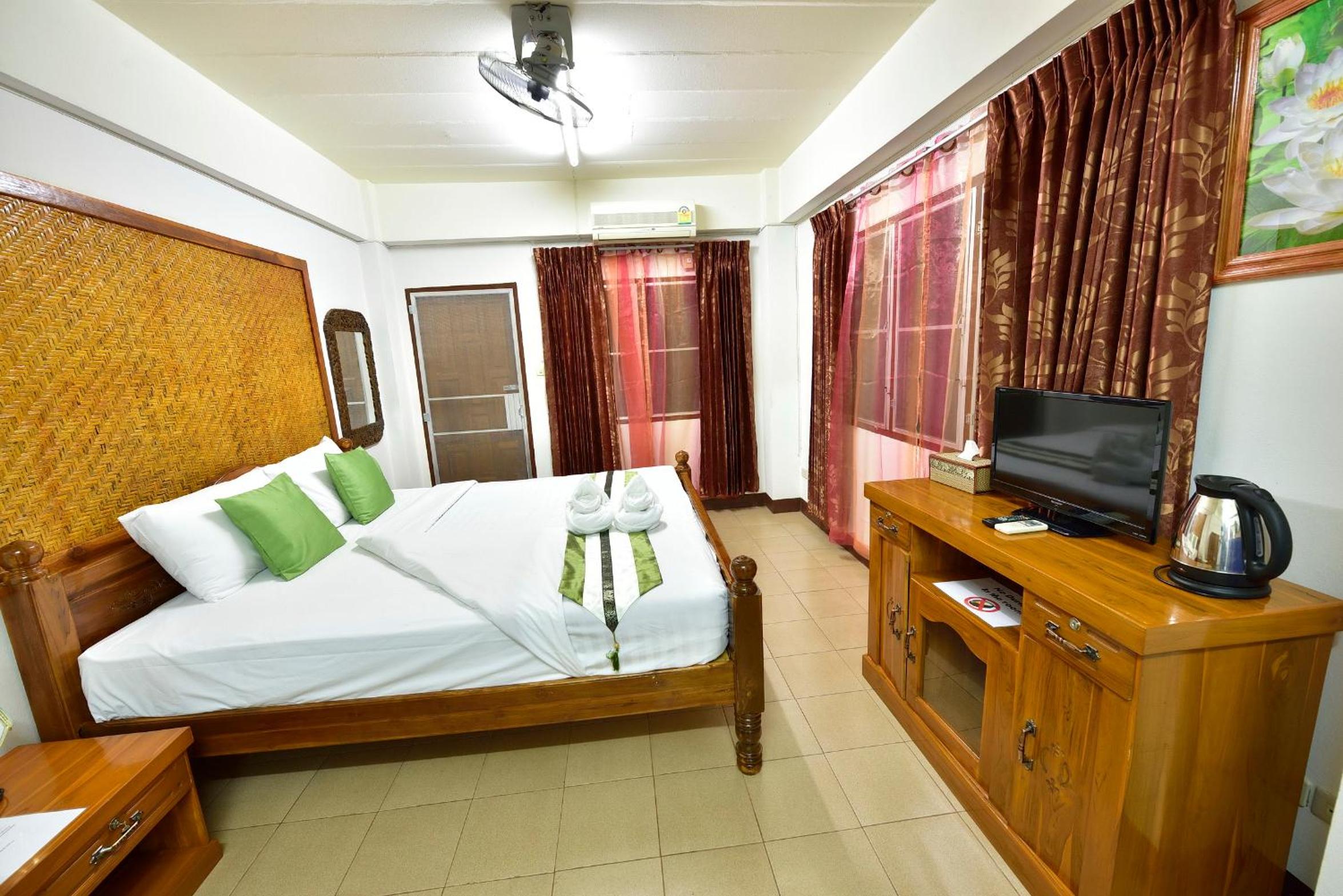 Saithong House