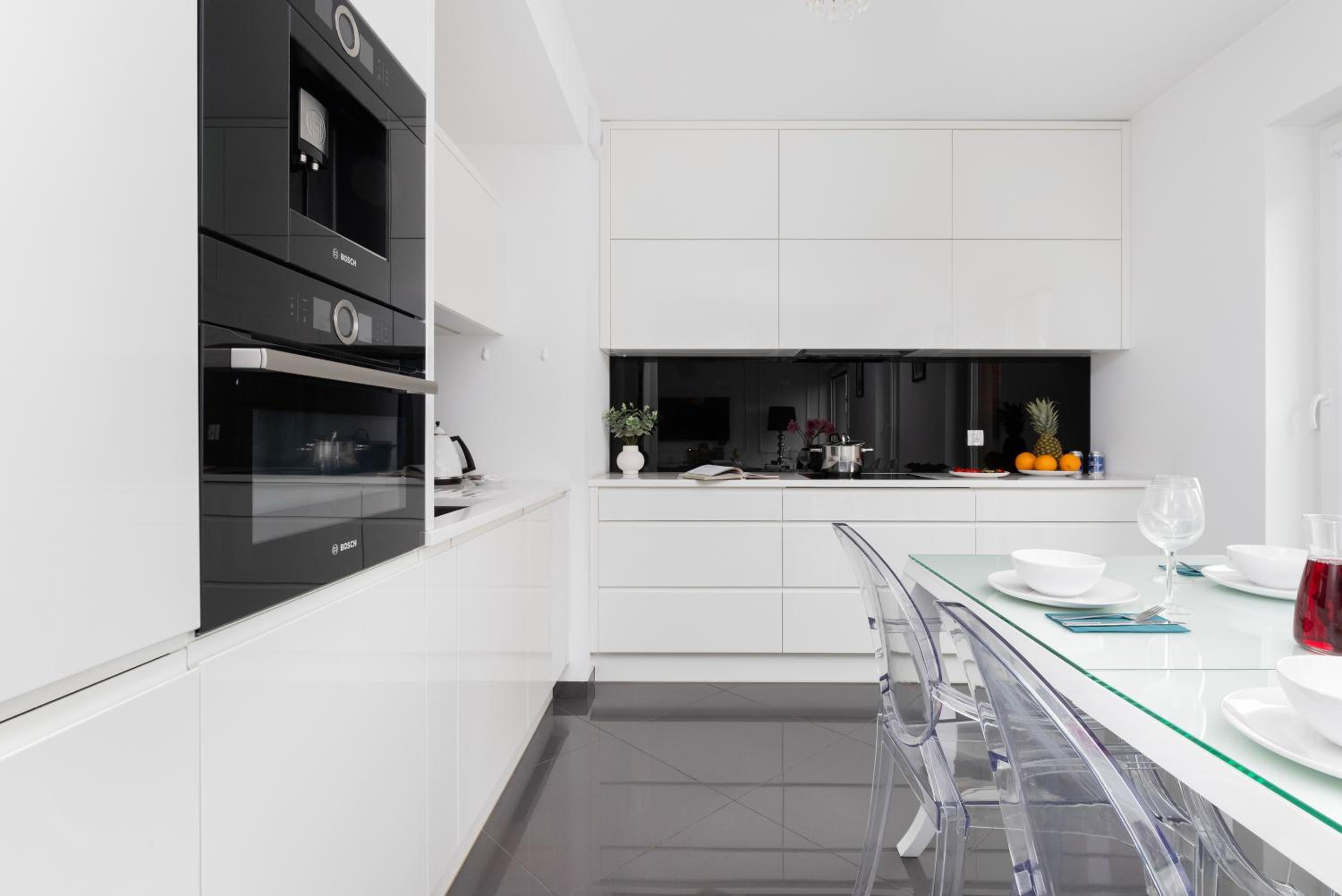 Flatbook Gdansk Old Town - Stylish 2-Bedroom Apartment with Parking