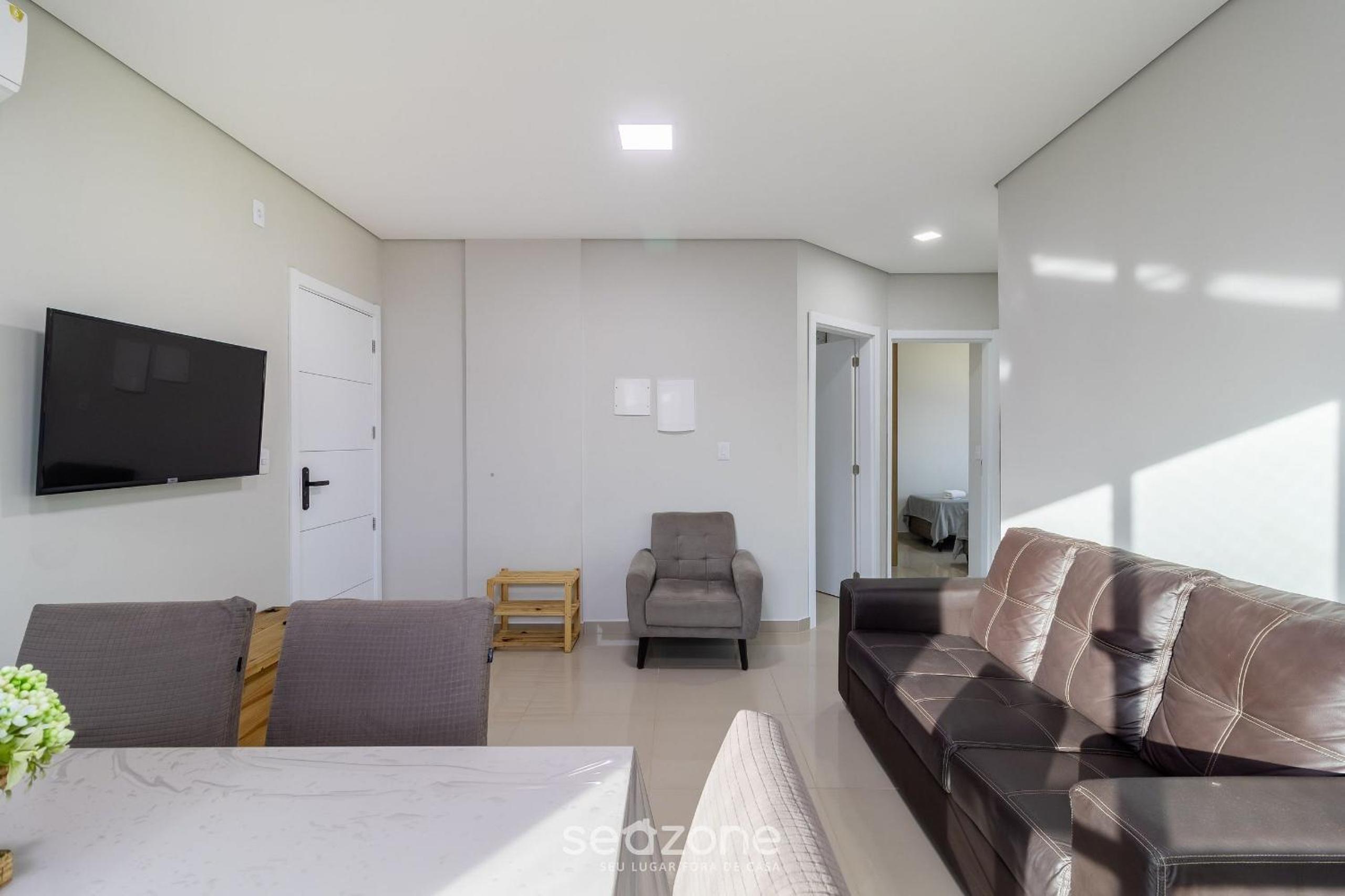 Apt with BBQ at Ingleses Beach | PNJ0203