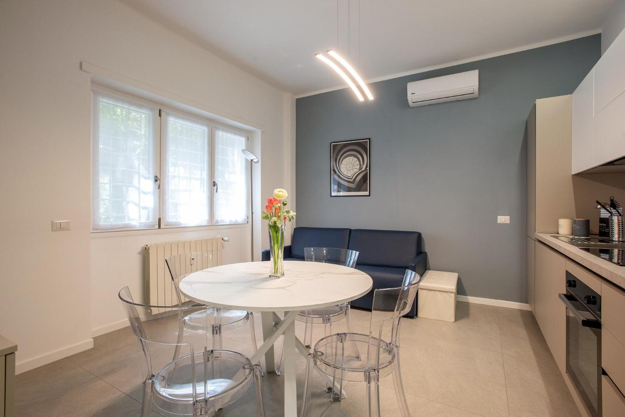 6 fermate dal Centro, Residenza Marchese Roma