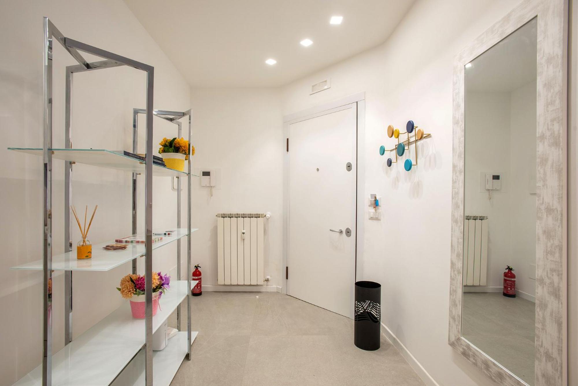 6 fermate dal Centro, Residenza Marchese Roma