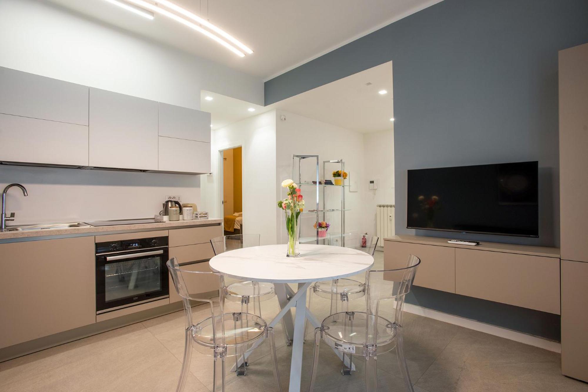 6 fermate dal Centro, Residenza Marchese Roma