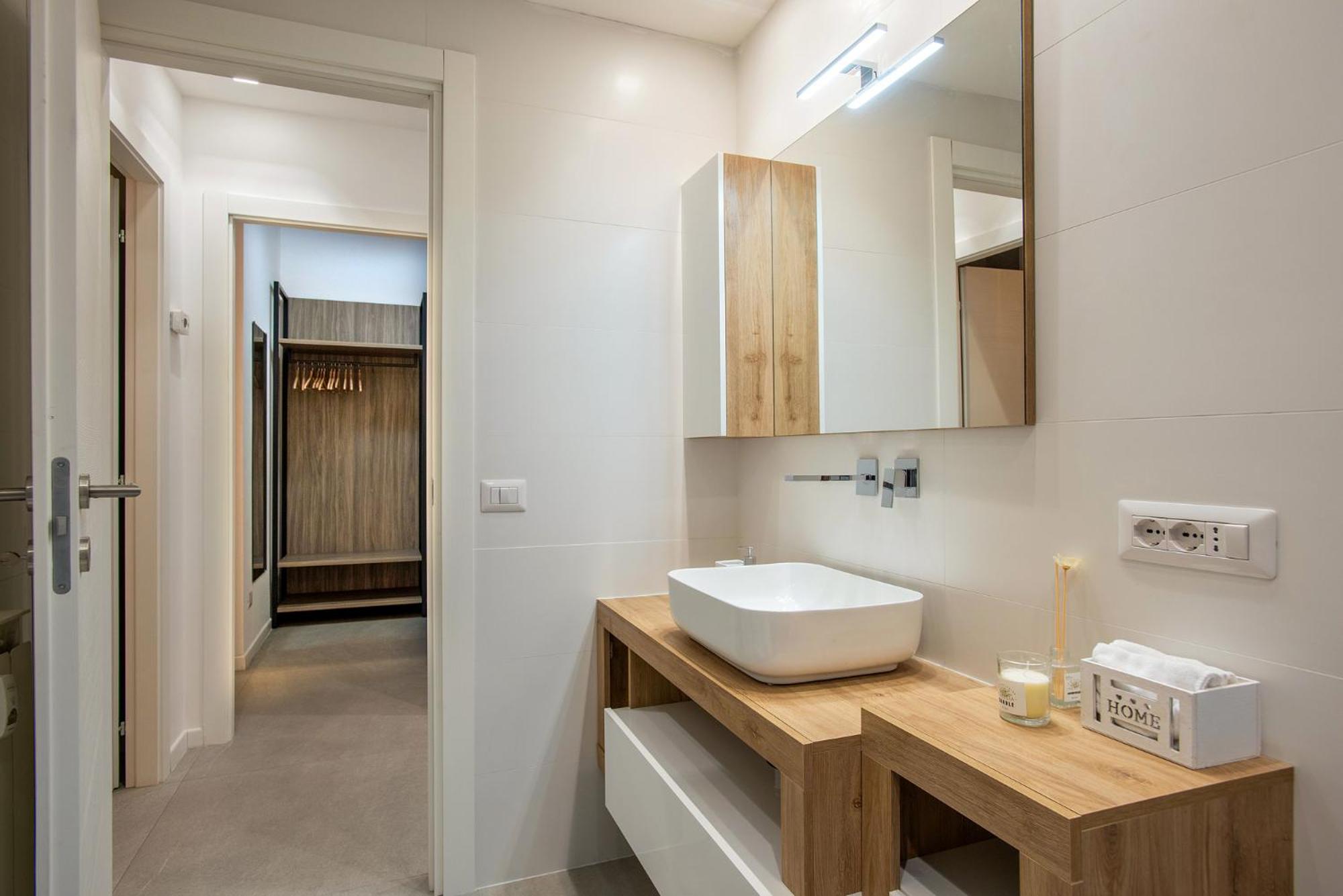6 fermate dal Centro, Residenza Marchese Roma