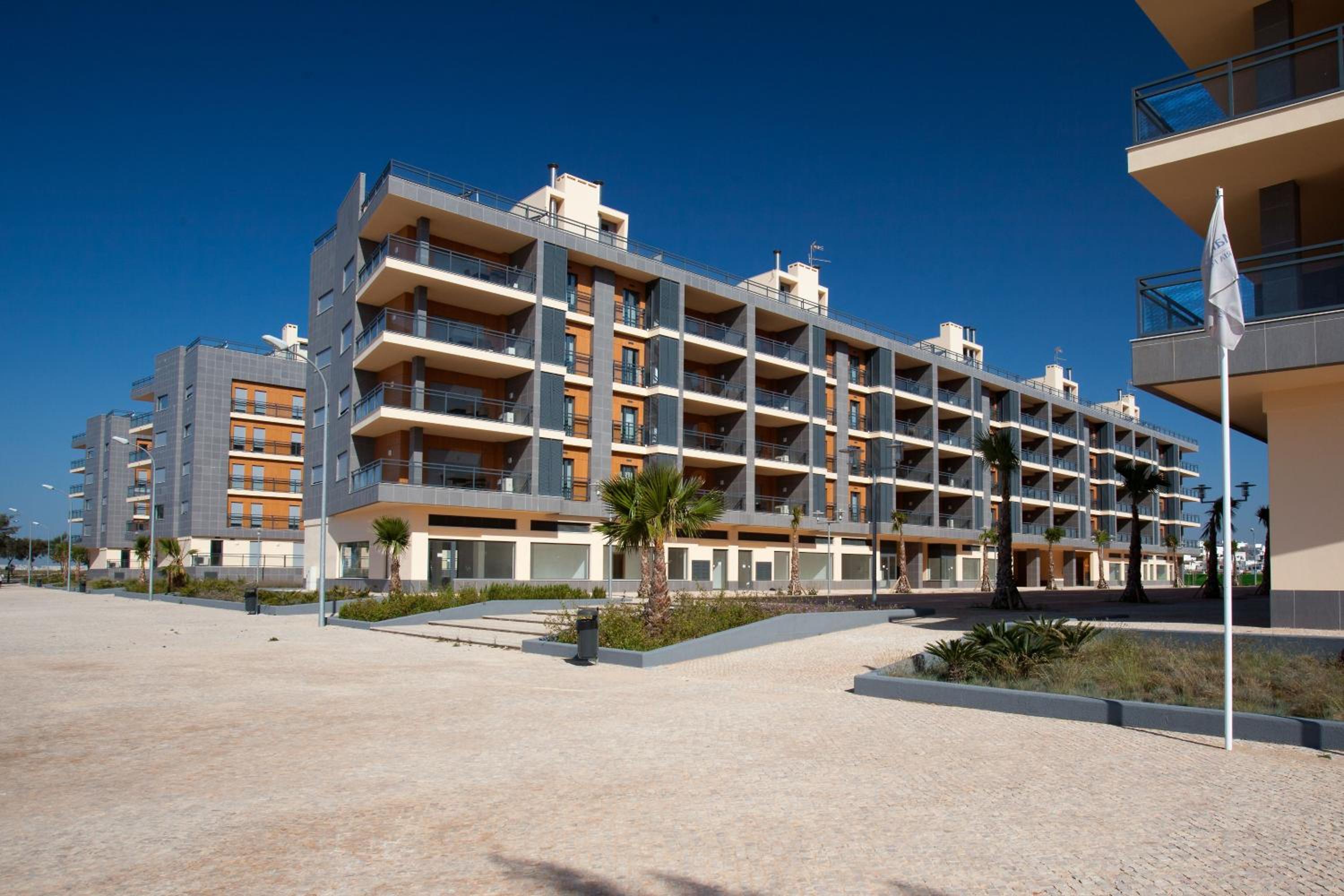 Hotel Real Marina Residence - Image 1