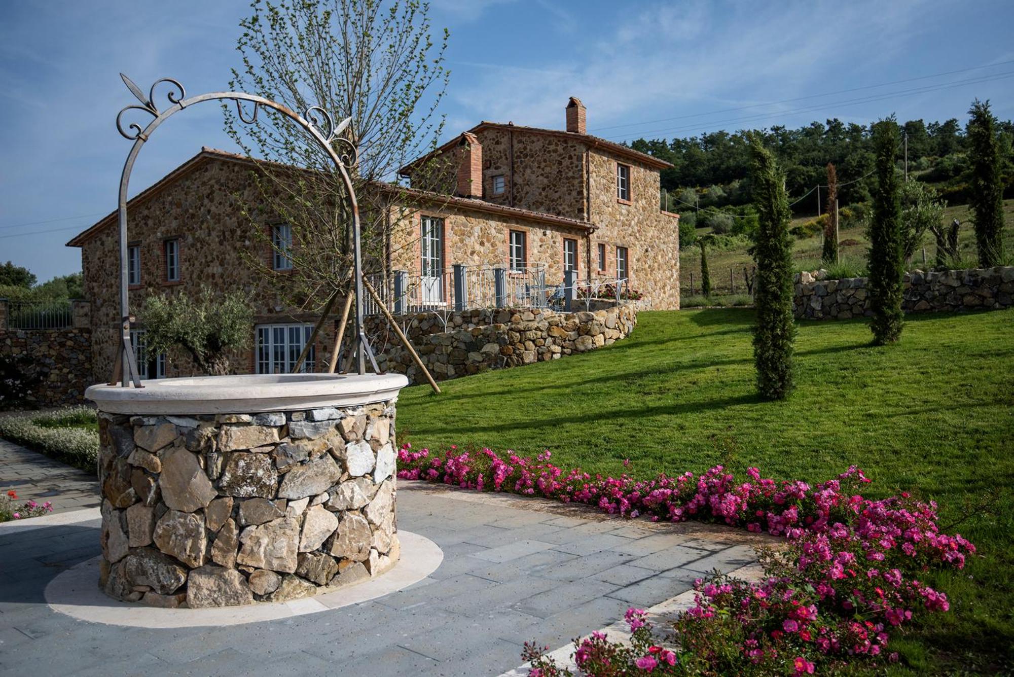 Casale Galli view 3