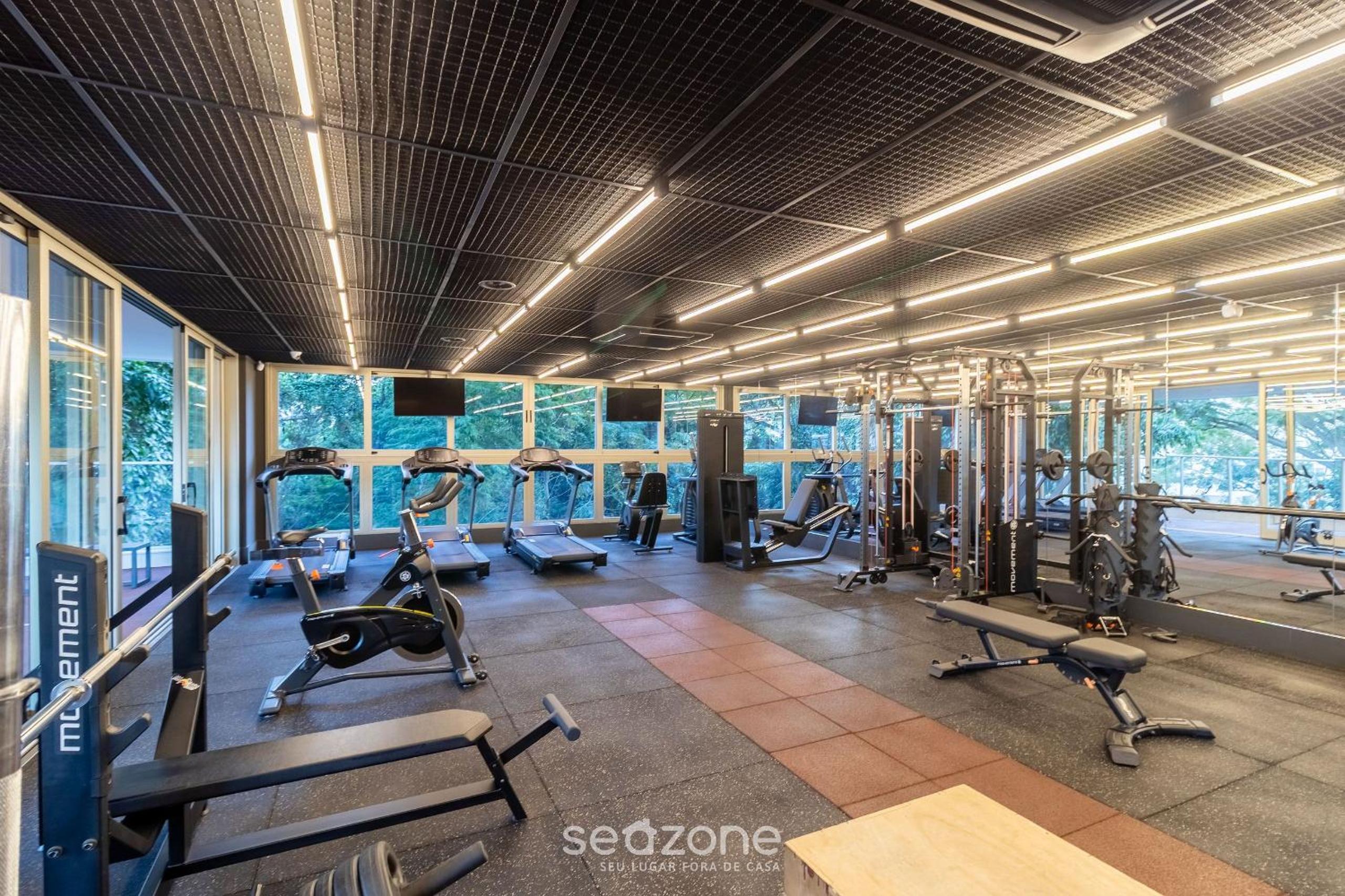 Stay in a building with a pool, gym, and leisure - SSL