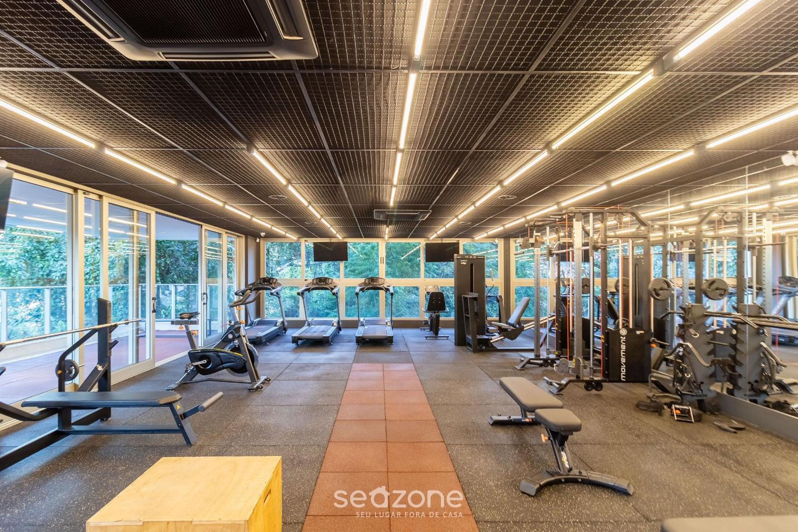 Stay in a building with a pool, gym, and leisure - SSL