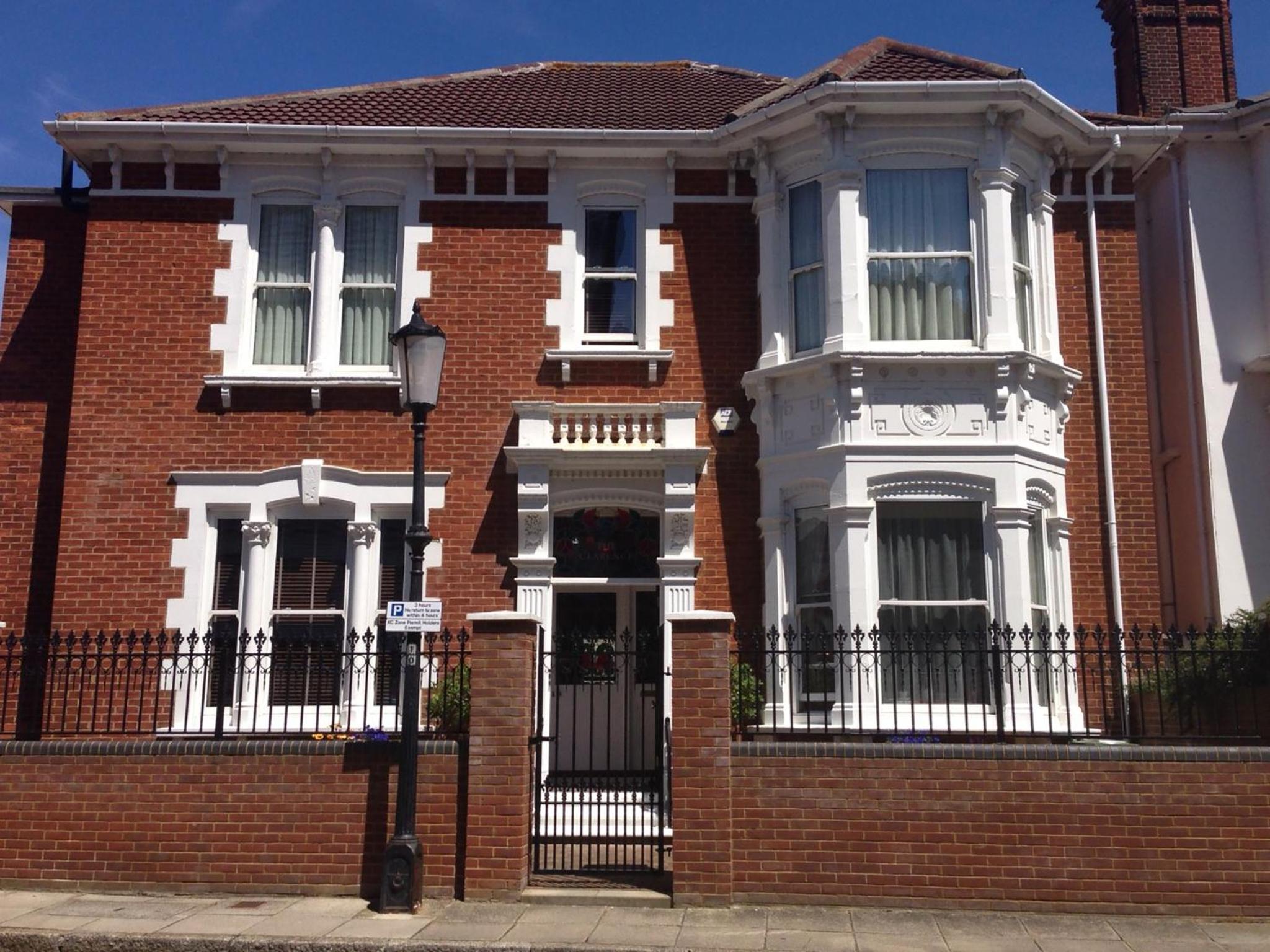 Hotel The Clarence Boutique Rooms - Image 1