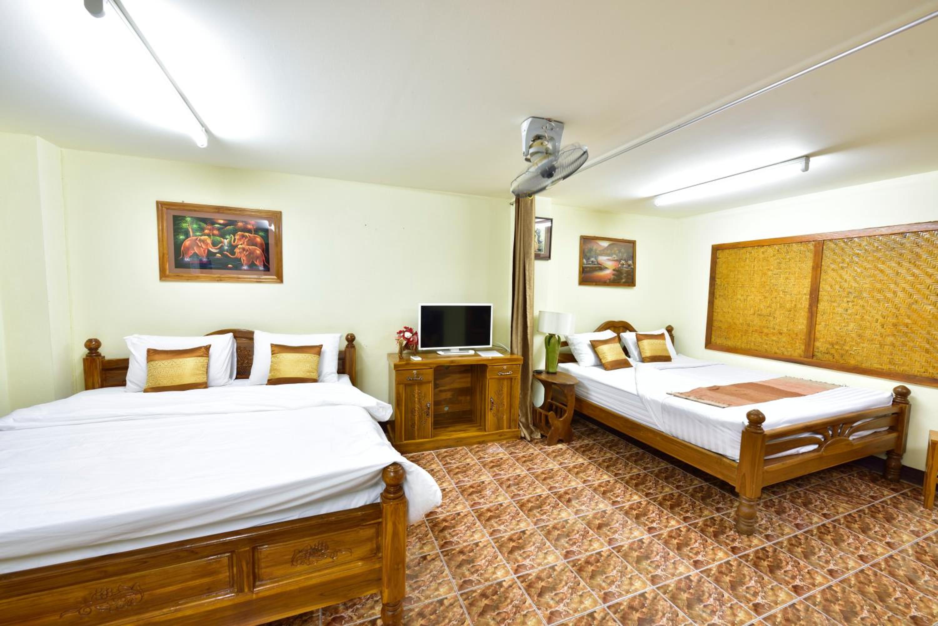 Saithong House