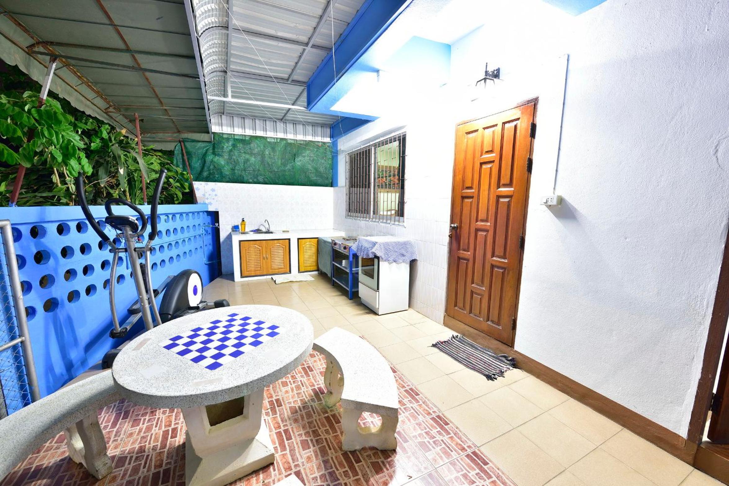 Saithong House