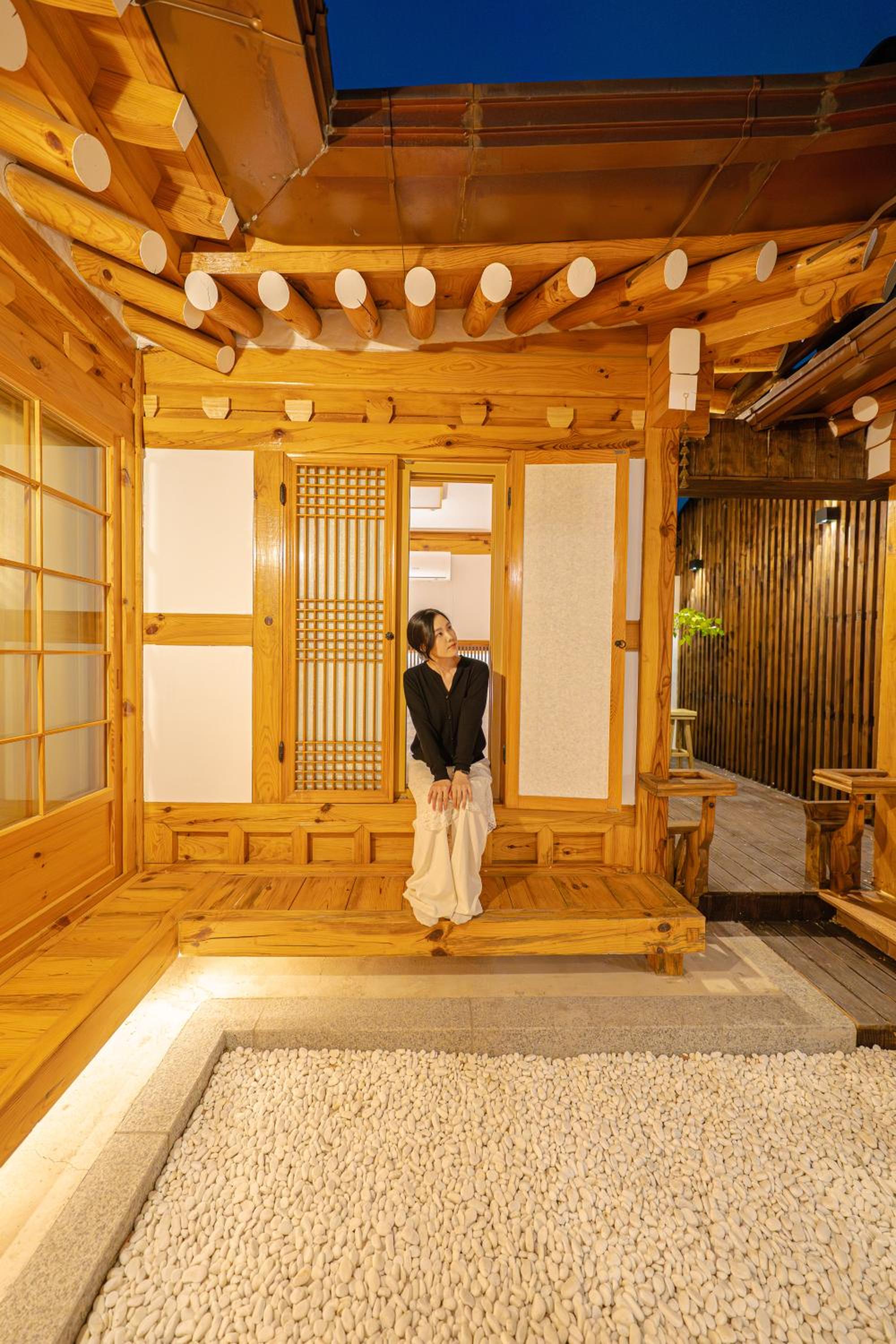 경복궁역 5분 한옥독채 