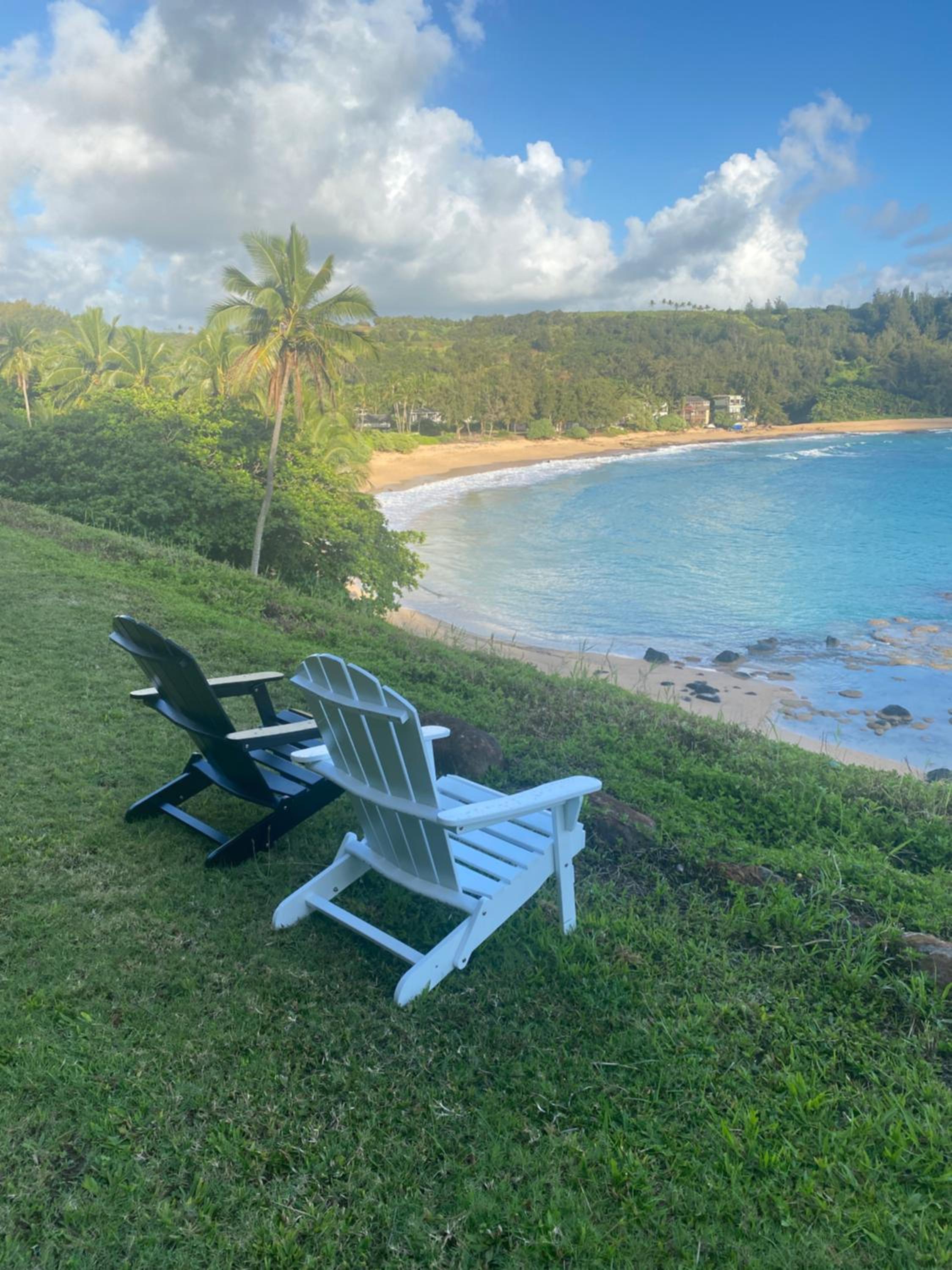 This is it! Dreamy Beach, Stunning Views, Awesome Location 10 guest limit