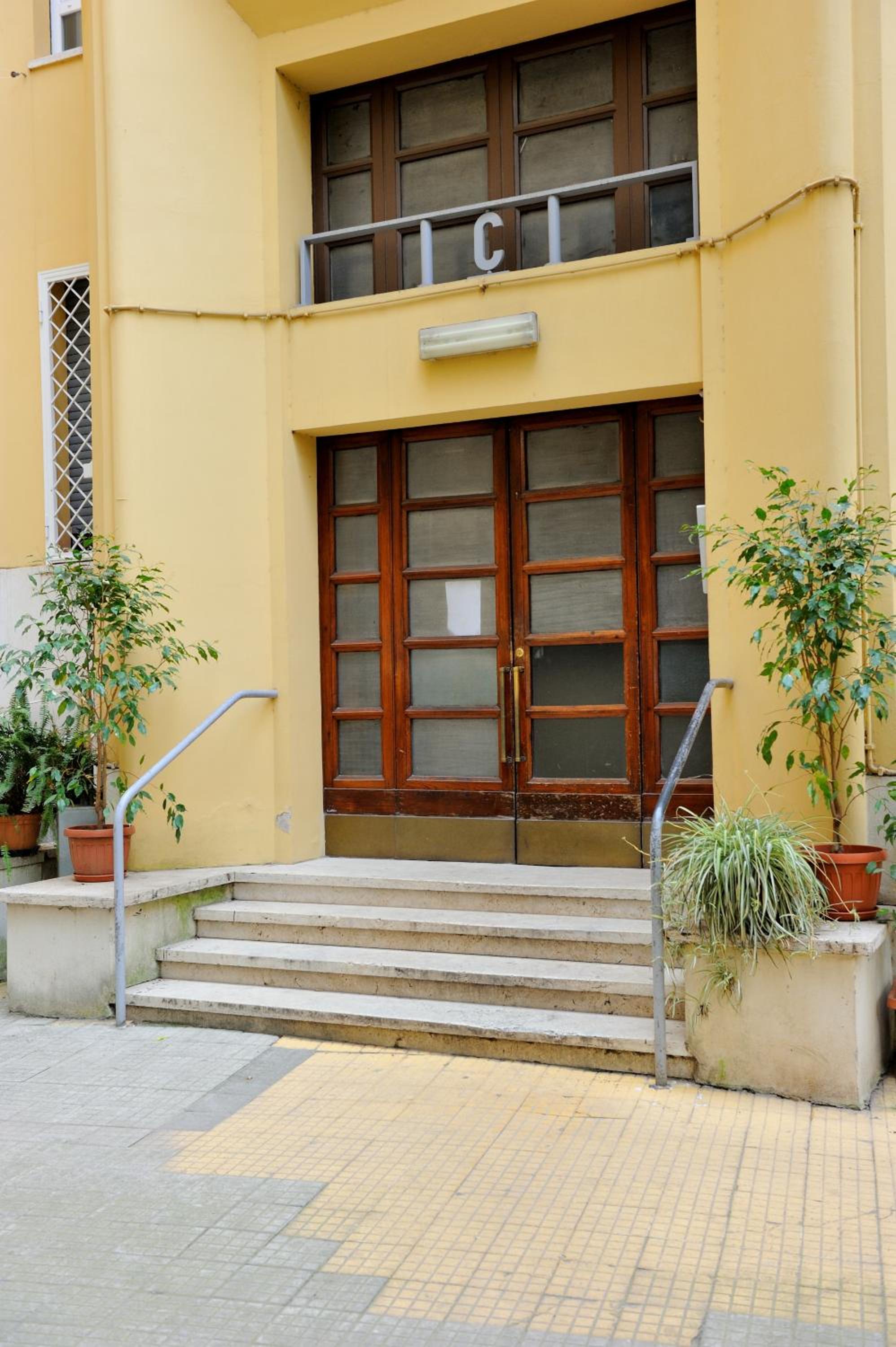 Alexia Home