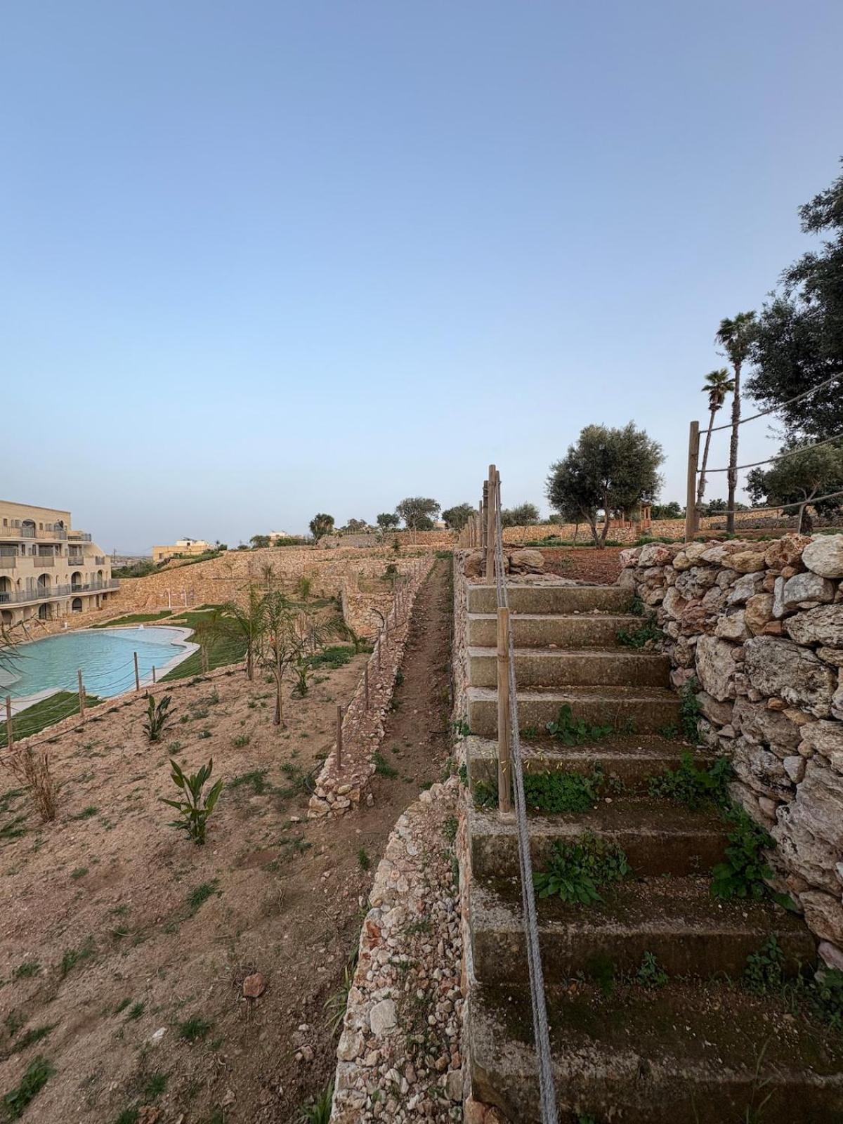 Luxury 3 Bed Apartment with Large Outdoor Pools and Gardens